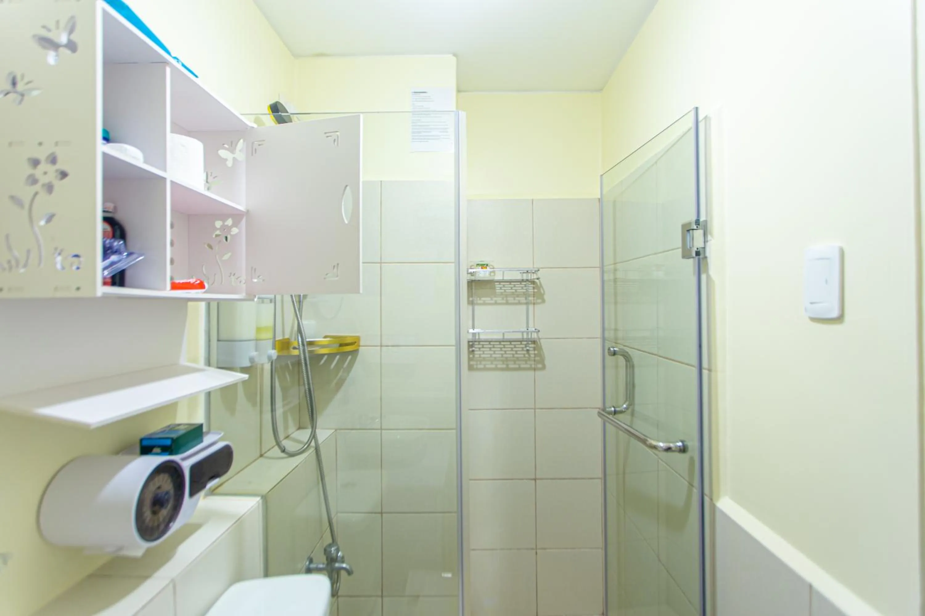 Shower in Pandora’s Nest