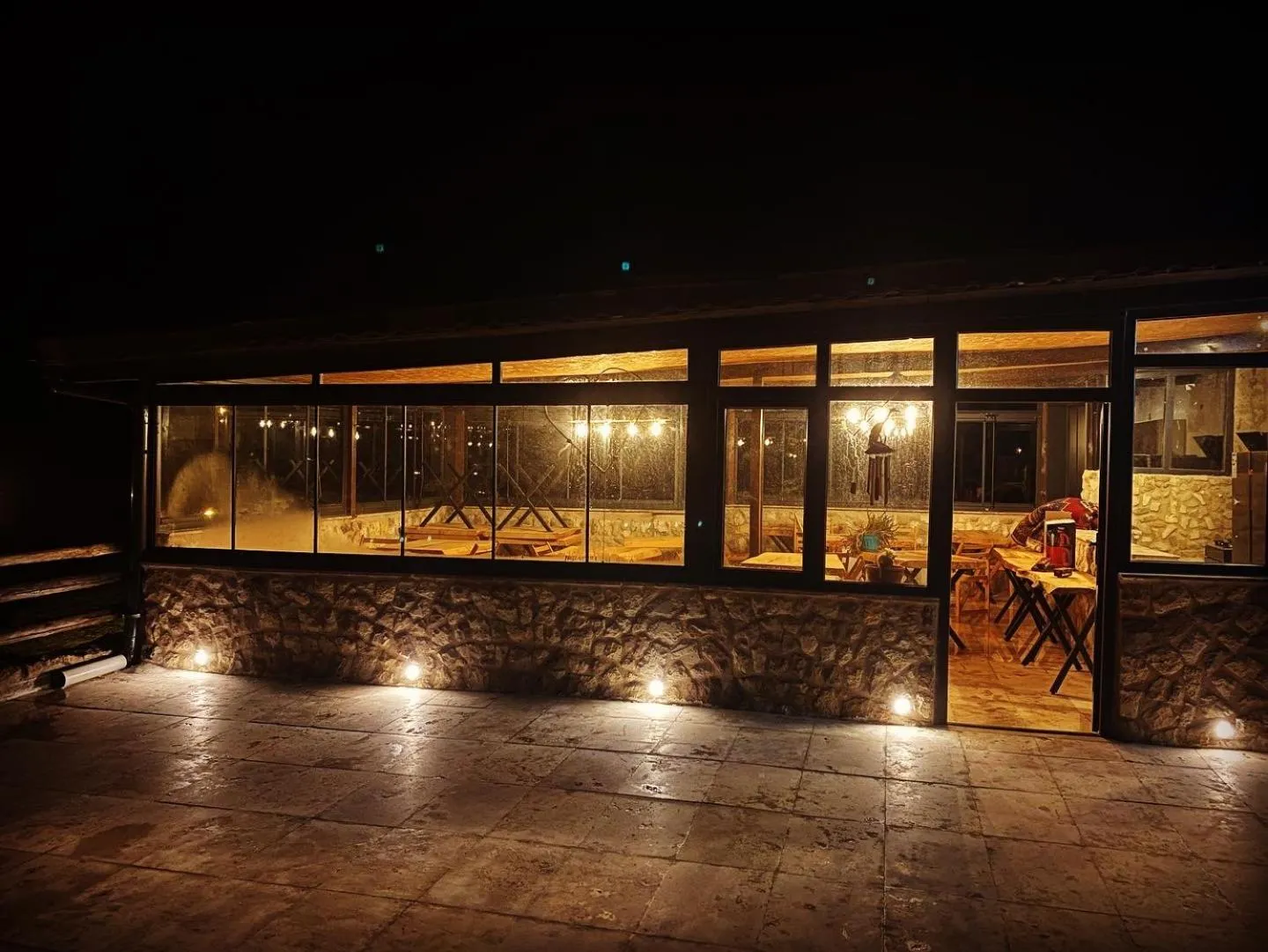 Restaurant/places to eat in Ala Stone House