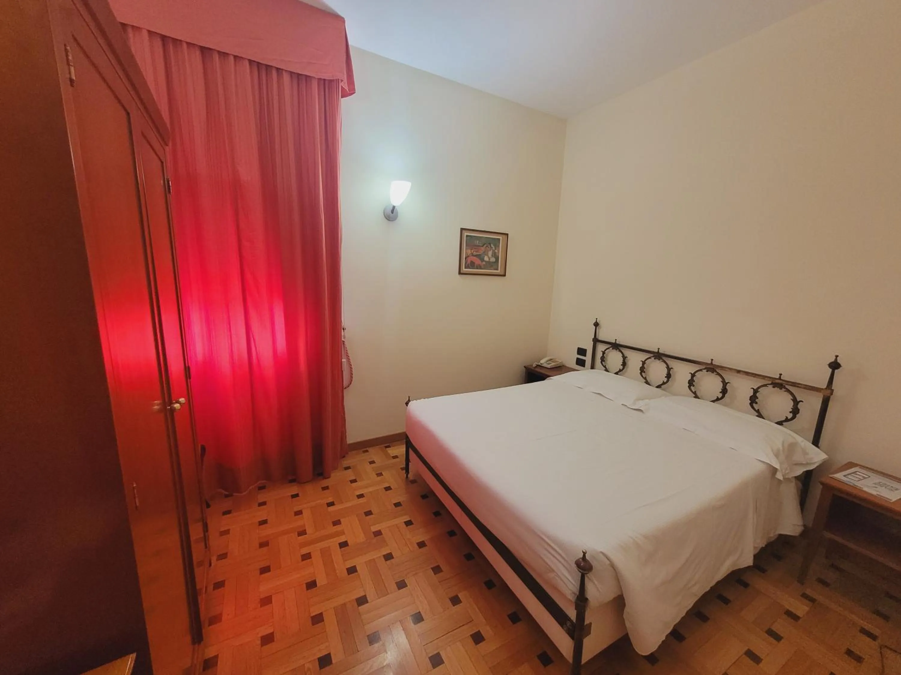 Bedroom, Bed in Alla Rocca Hotel Conference & Restaurant