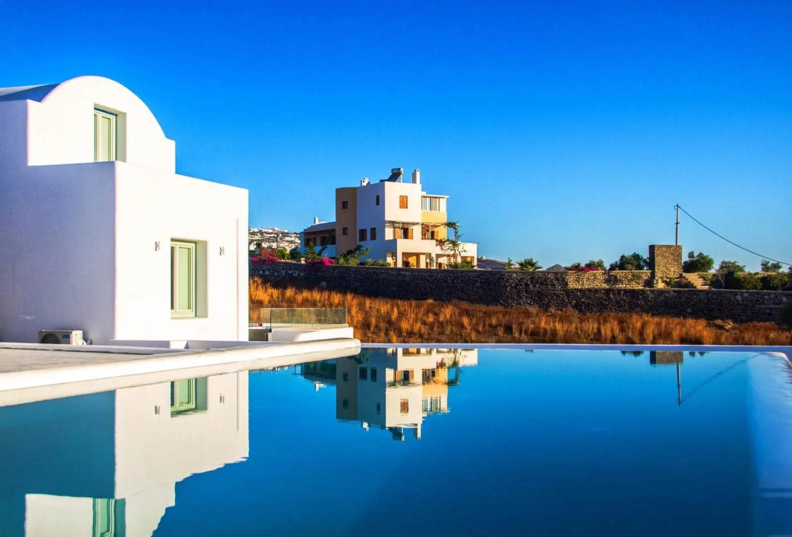 Property building in White Element