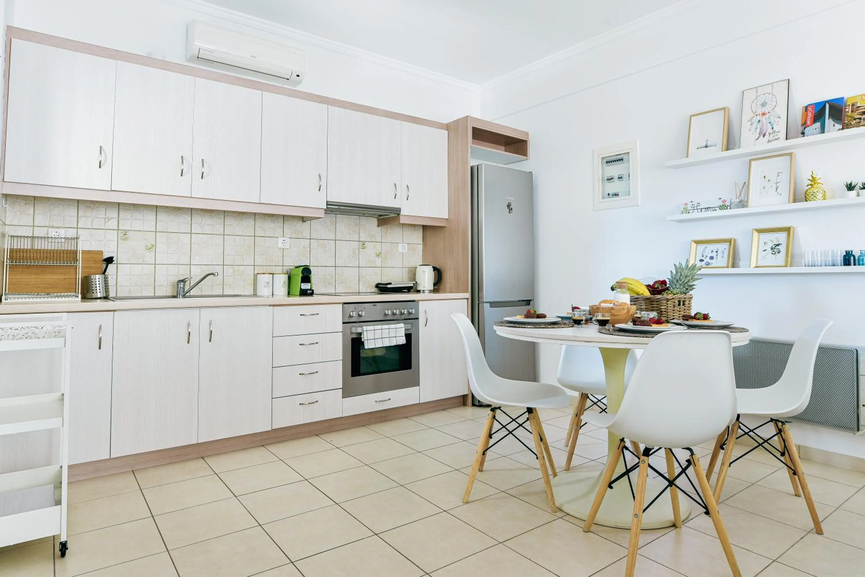 Kitchen or kitchenette in Oliva Holiday Homes