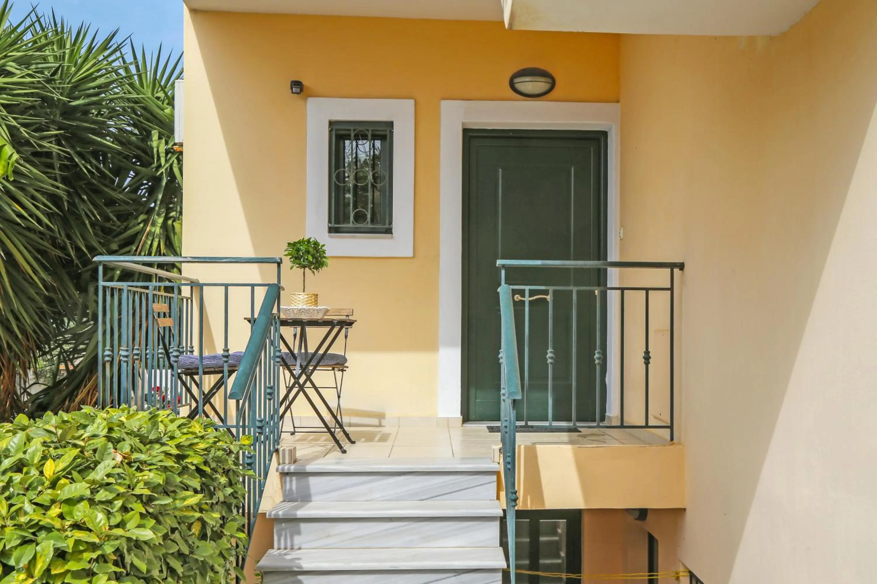 Patio in Oliva Holiday Homes