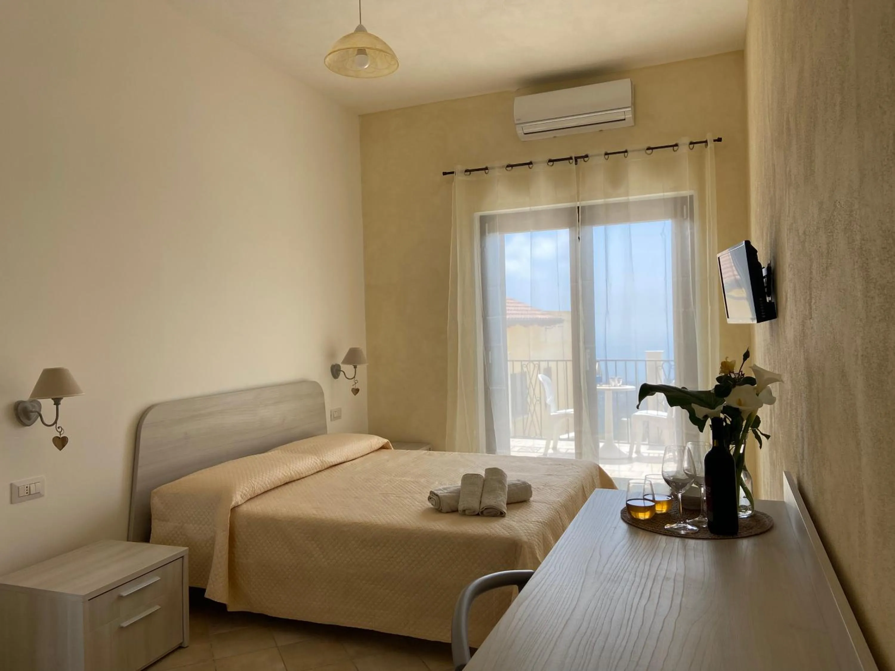 Photo of the whole room, Bed in Tenuta Vallina - Golfo di Policastro