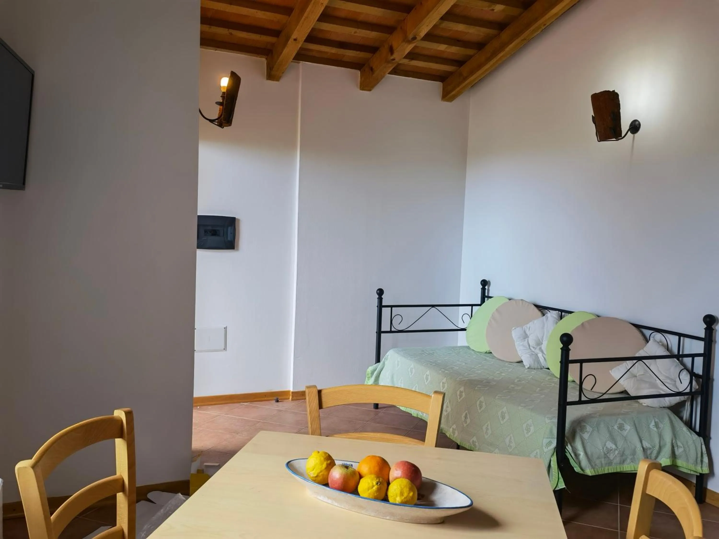 Food and drinks, Bed in La Corte degli Ulivi - Albergo Rurale