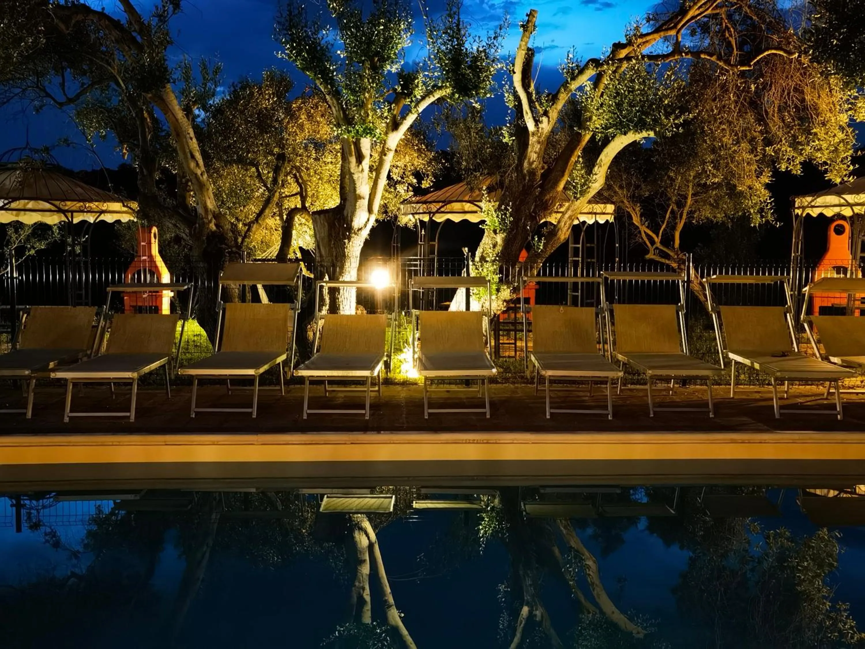 Swimming pool in La Corte degli Ulivi - Albergo Rurale