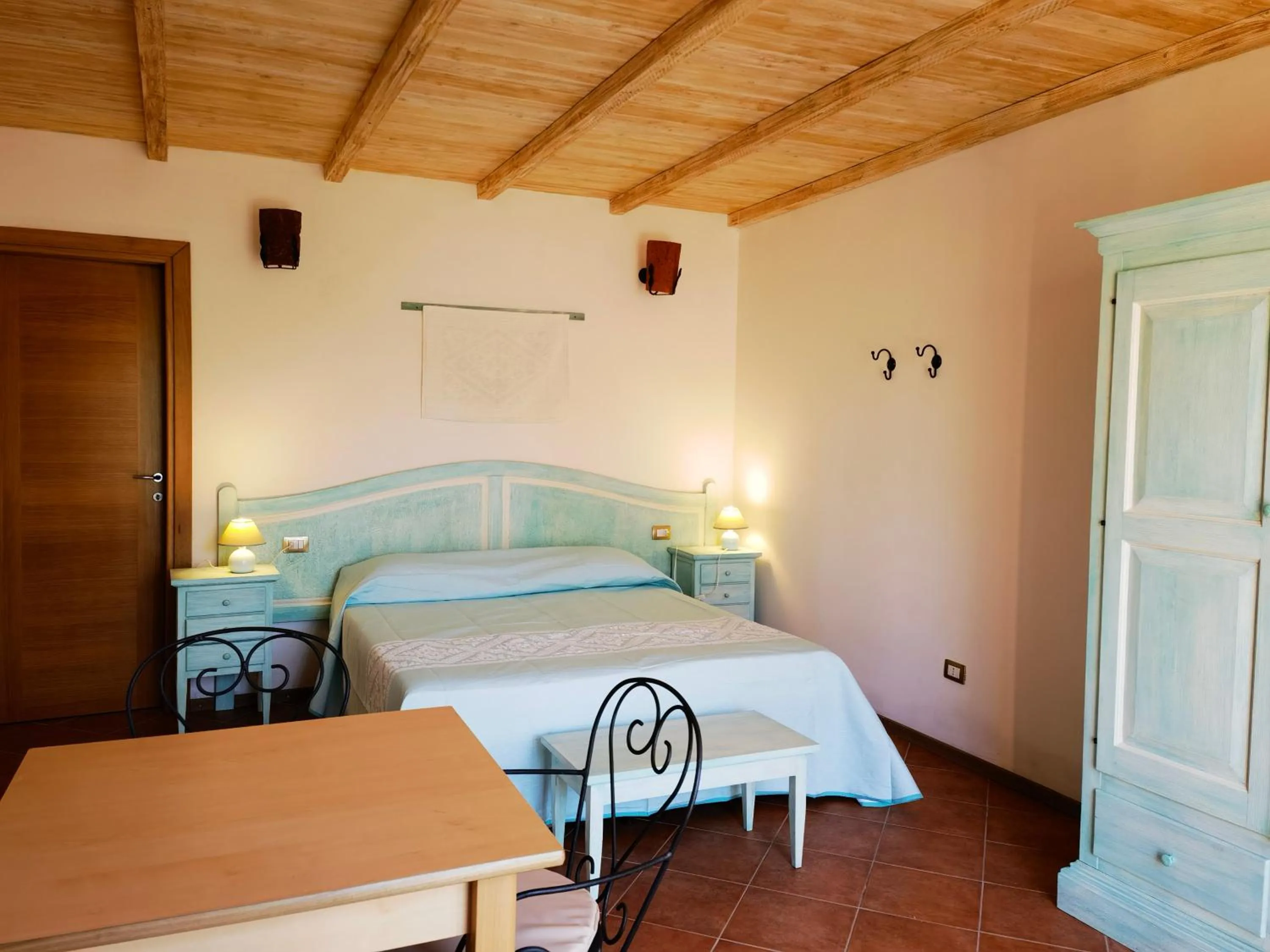 Bedroom, Bed in La Corte degli Ulivi - Albergo Rurale