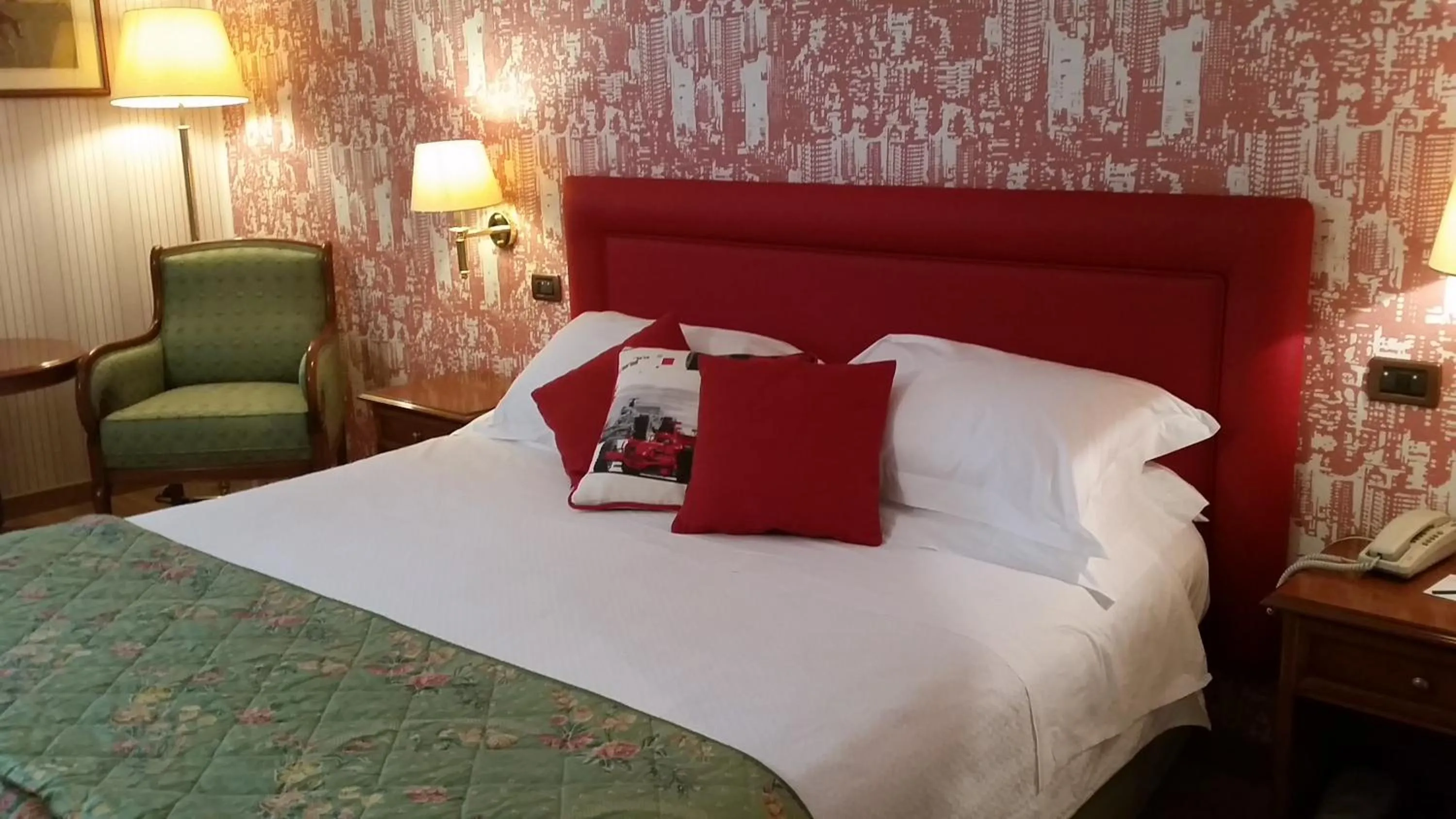 Bed in Hotel Palazzo Lovera