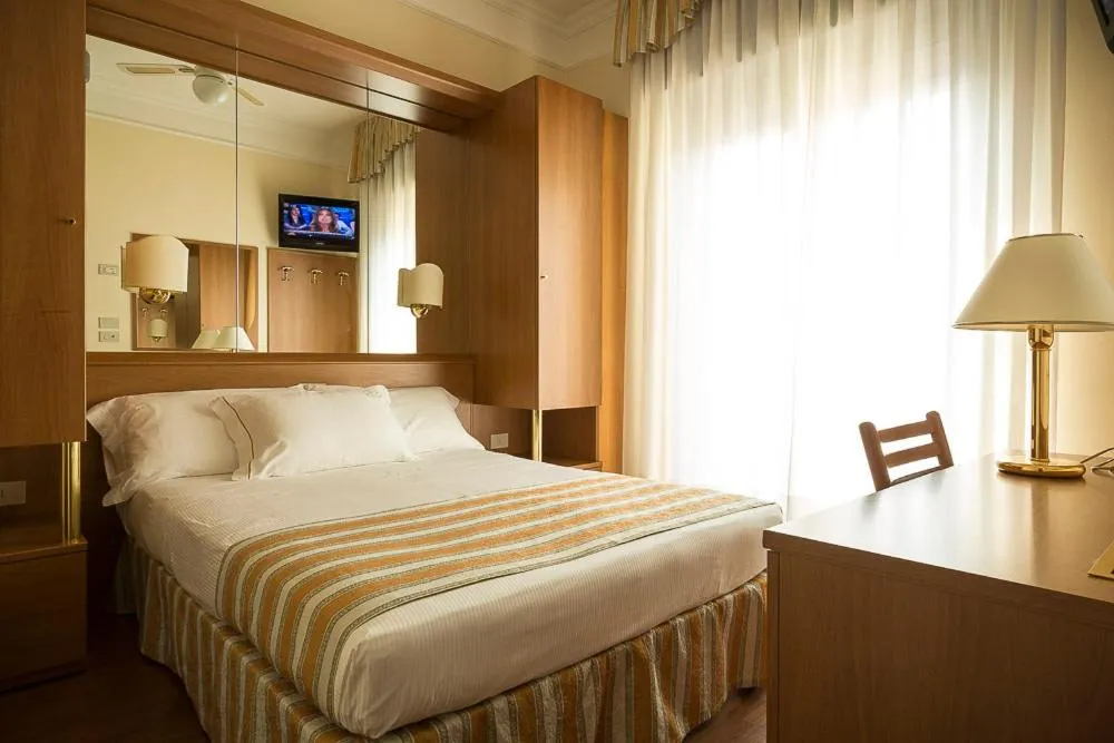 Bedroom, Bed in Hotel Imperia