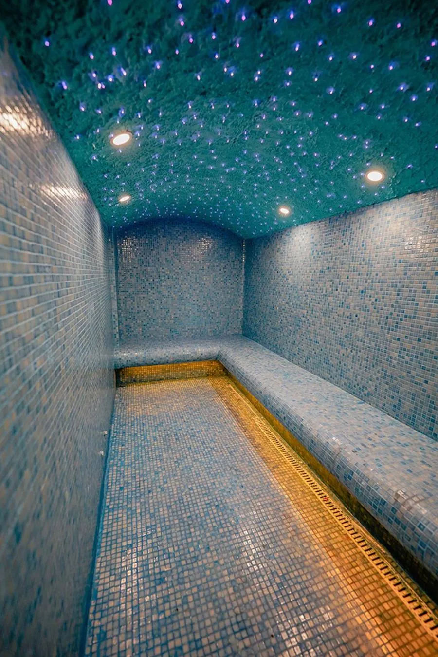 Steam room in Costera Hotel