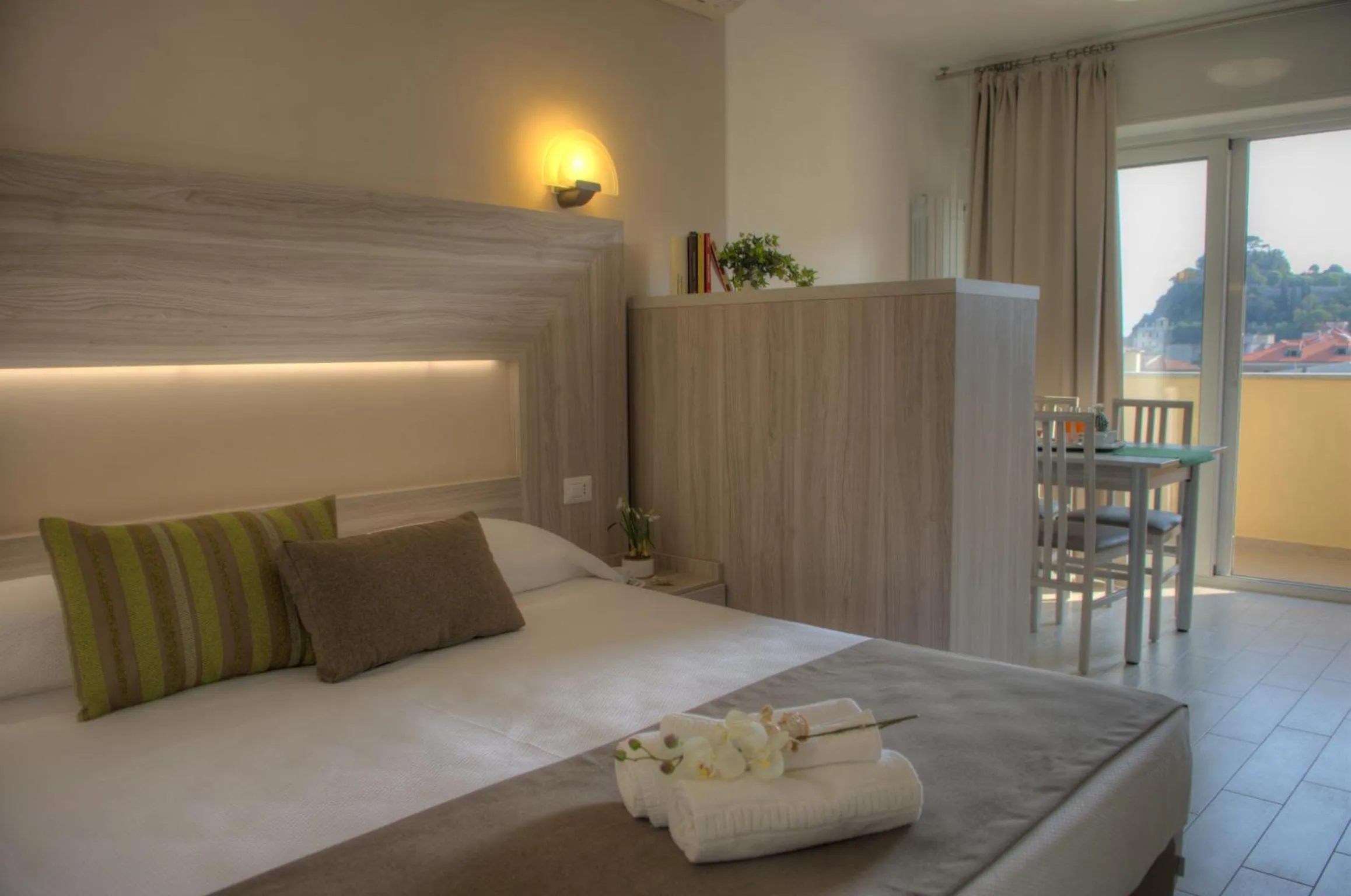 Bed in Hotel Residence La Palma