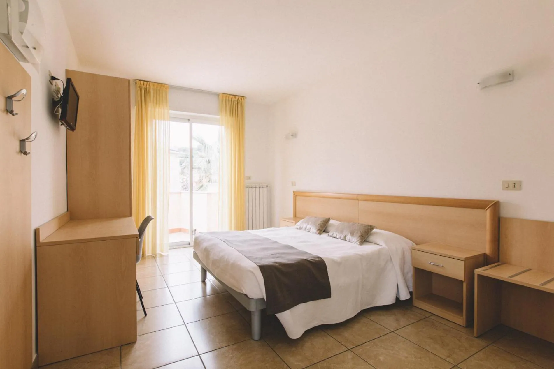 Bedroom, Bed in Hotel Residence La Palma