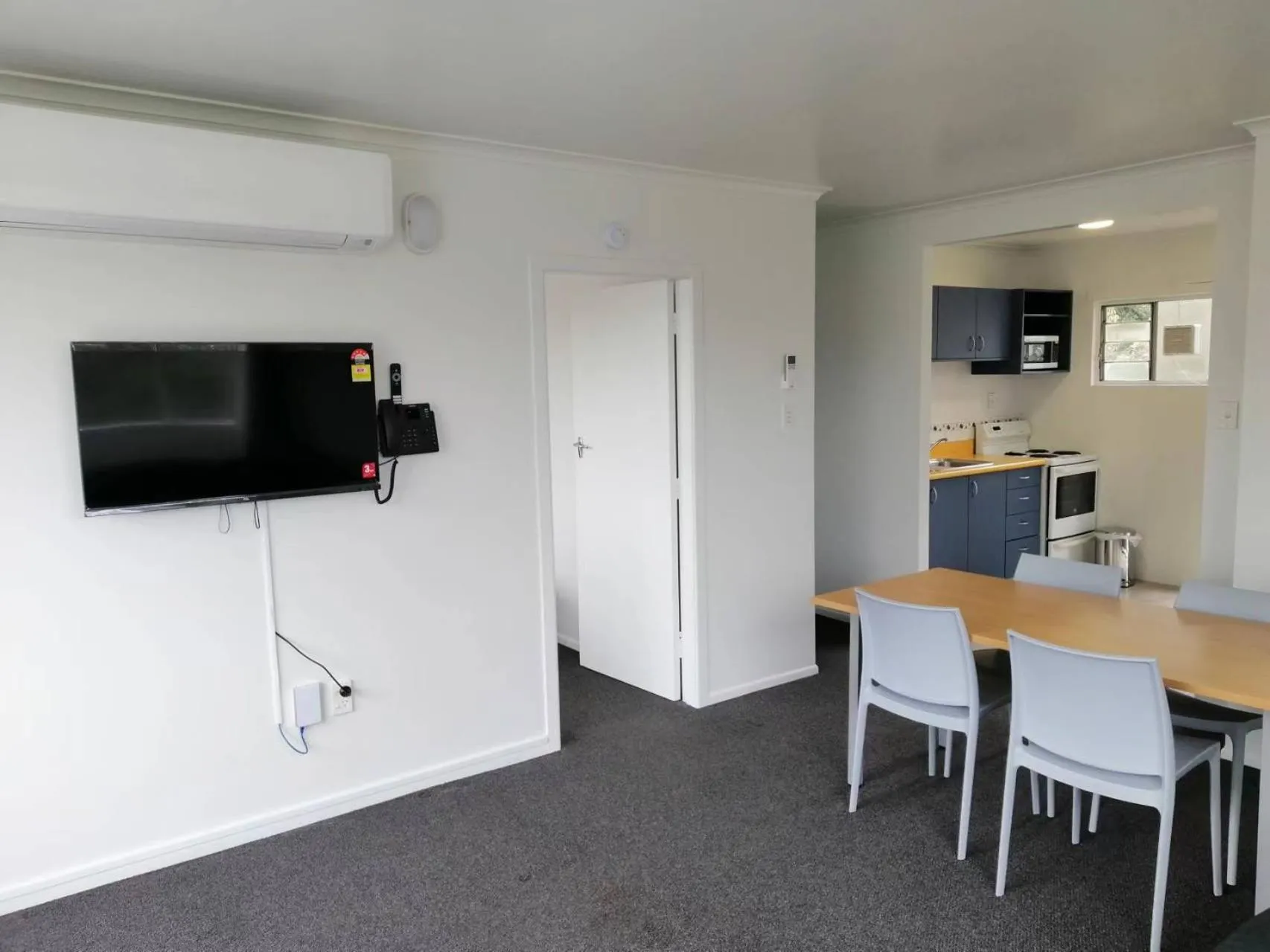 Dining area in Stanley Apartments