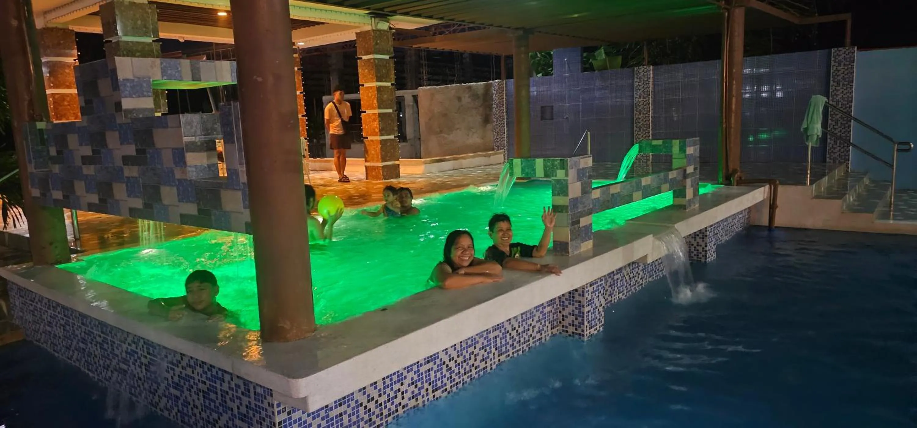 PMG Islandscape Resort