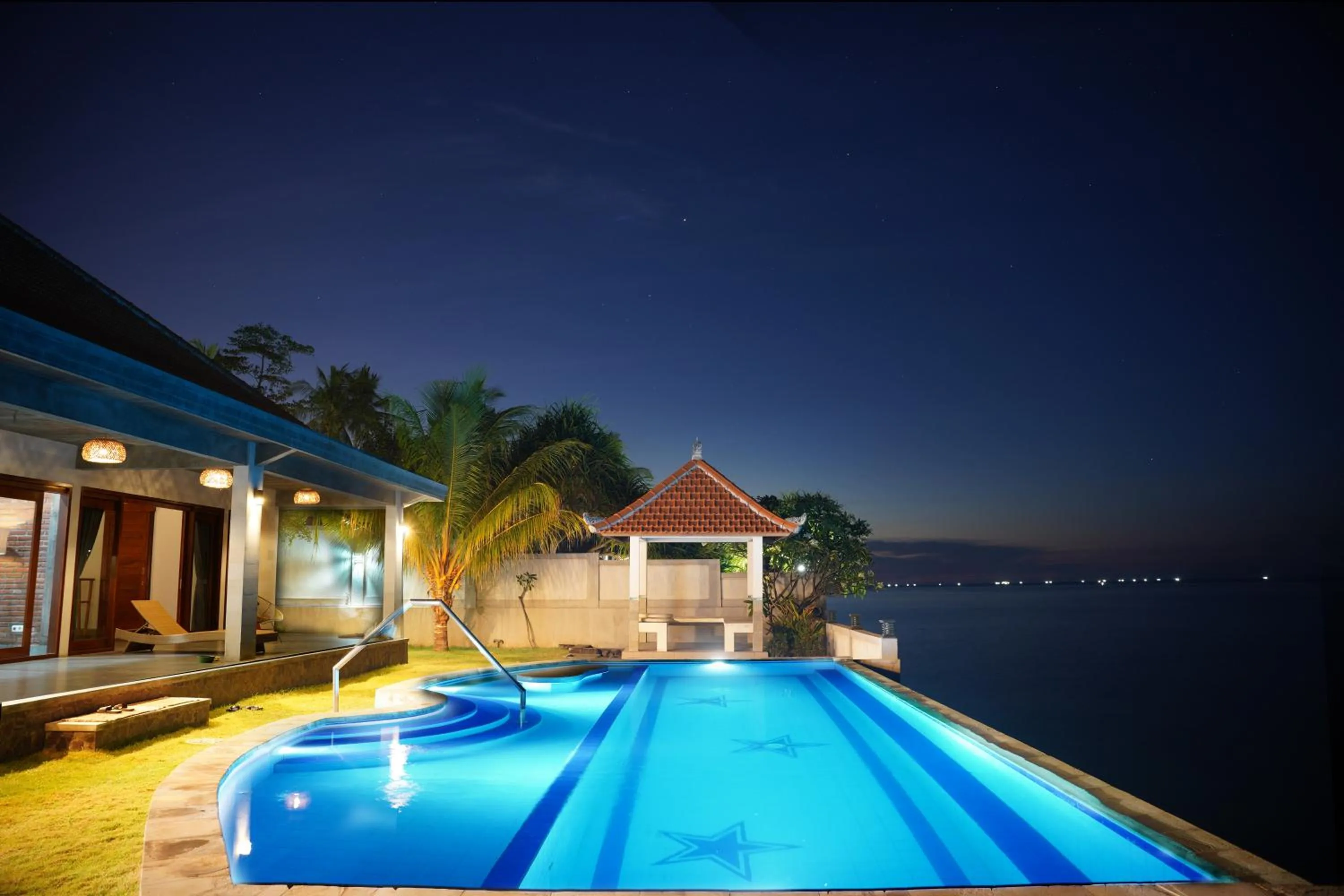 Villa with Sea View in Coco Blu Villa