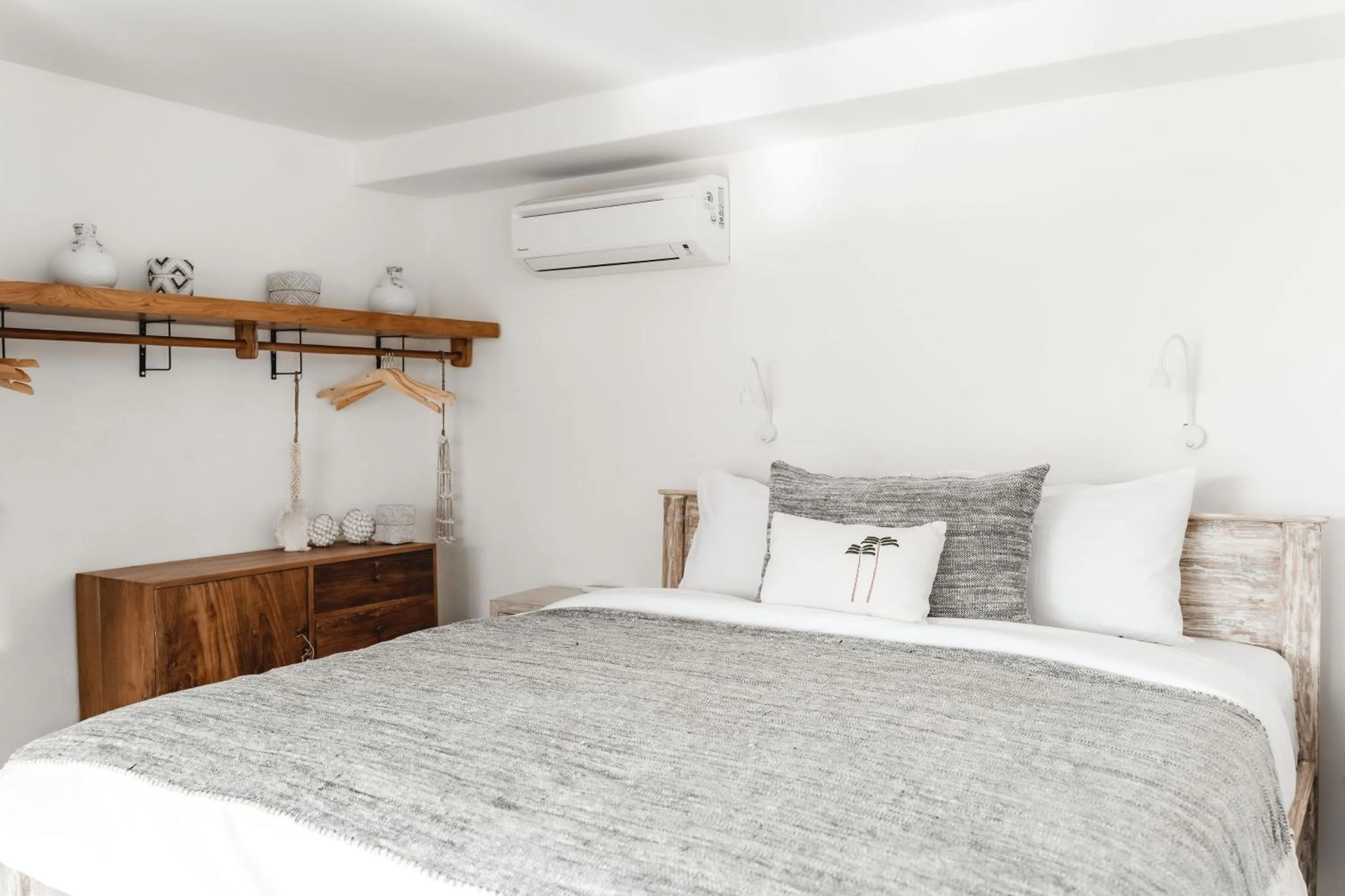 Bed in Blue Ocean Bingin