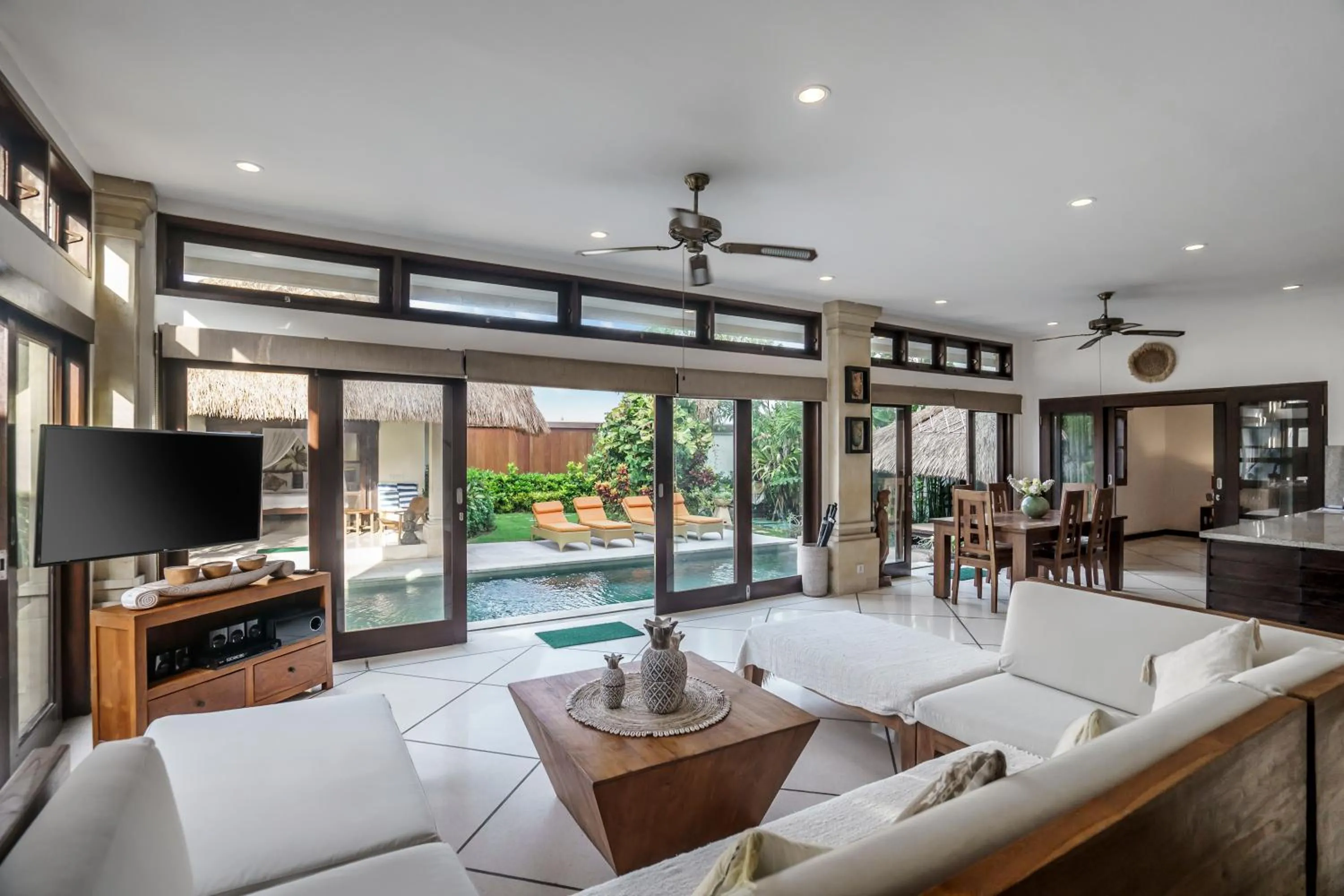 Living room in Villa Gading by Alfred in Bali