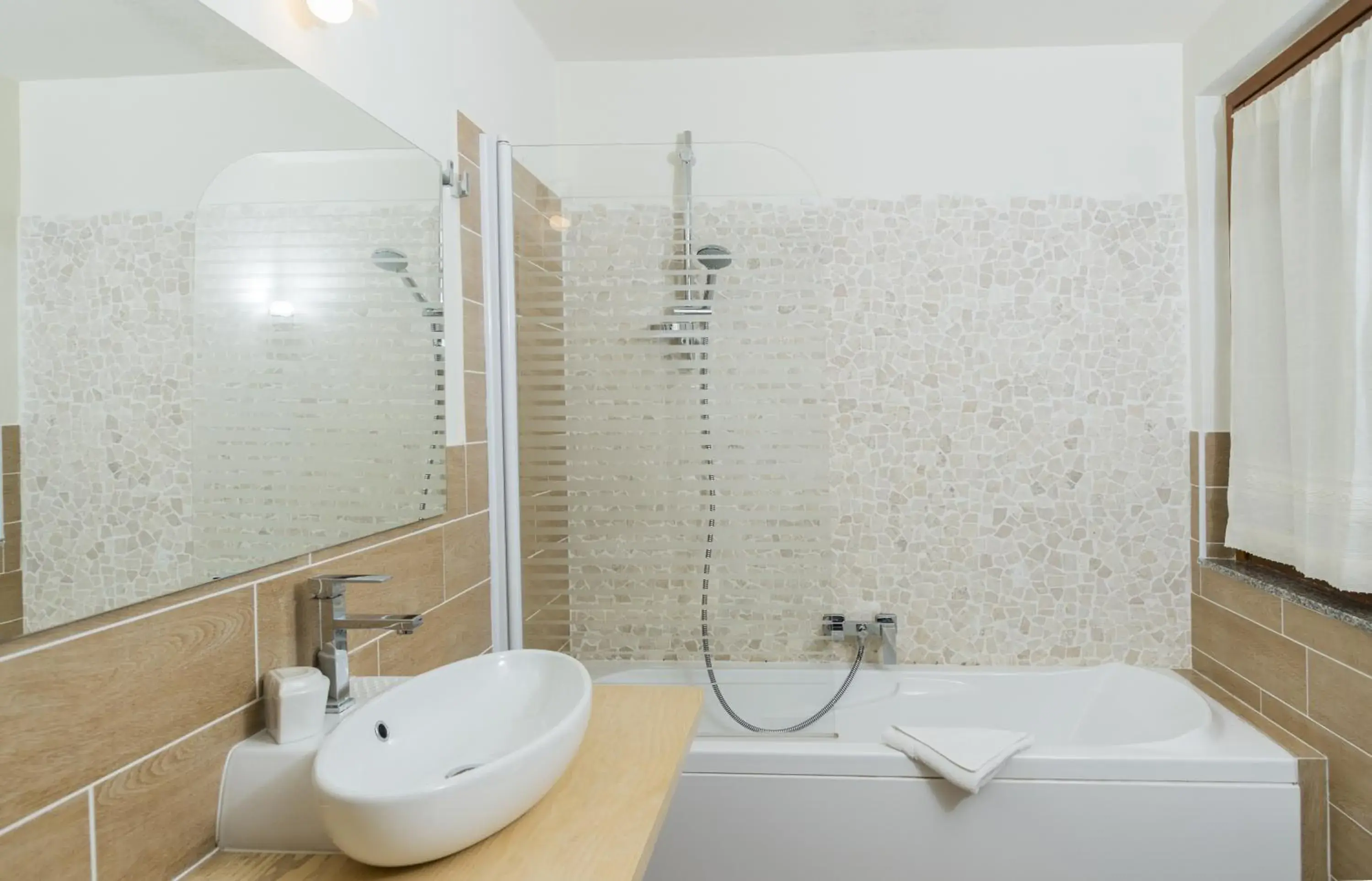 Bathroom in Hotel Palau Bathroom in Hotel Palau