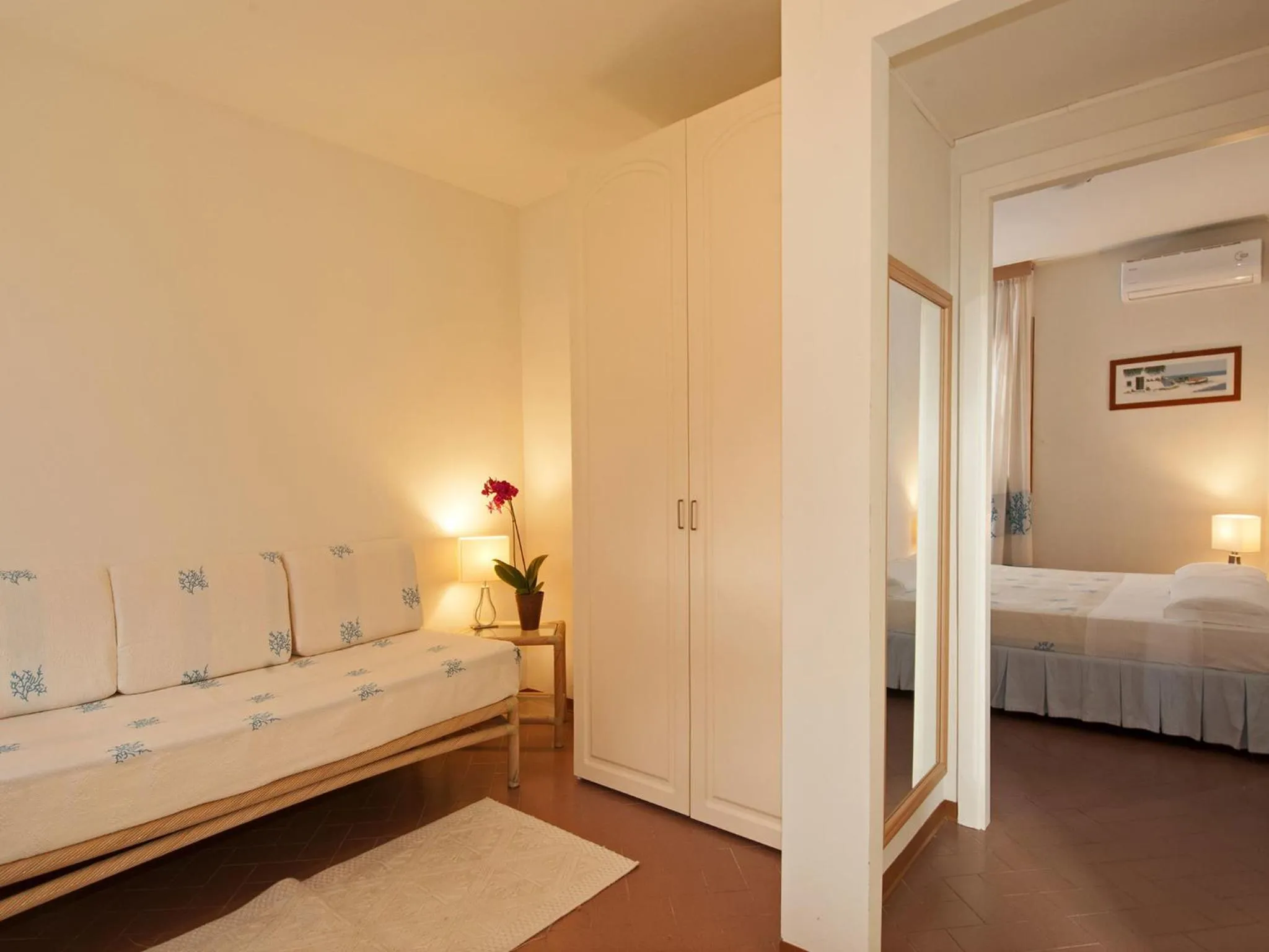 Seating area, Bed in Hotel Palau