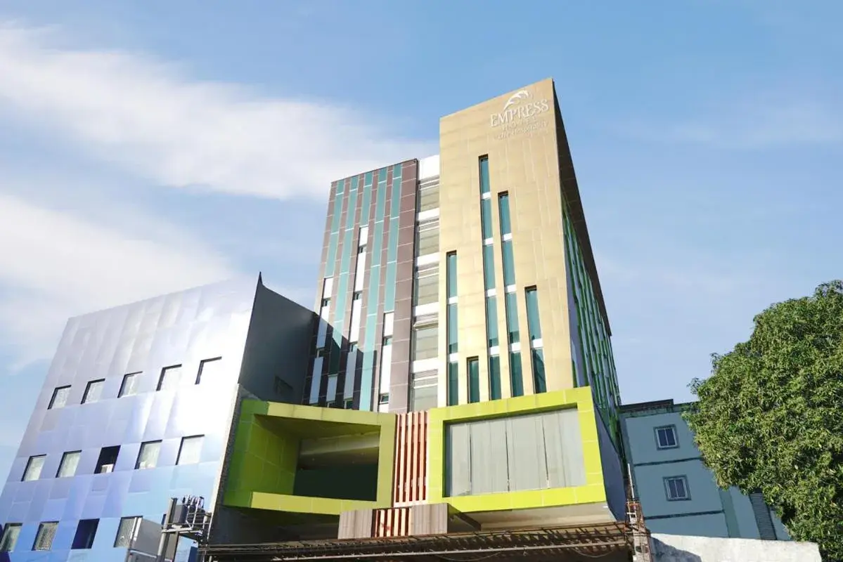 Empress Hotel Makassar City Center by LIFE Empress Hotel Makassar City Center by LIFE