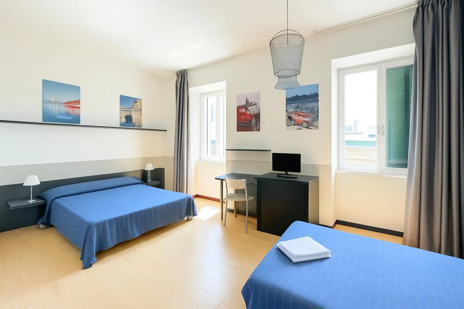 Bed in Hotel Britannia