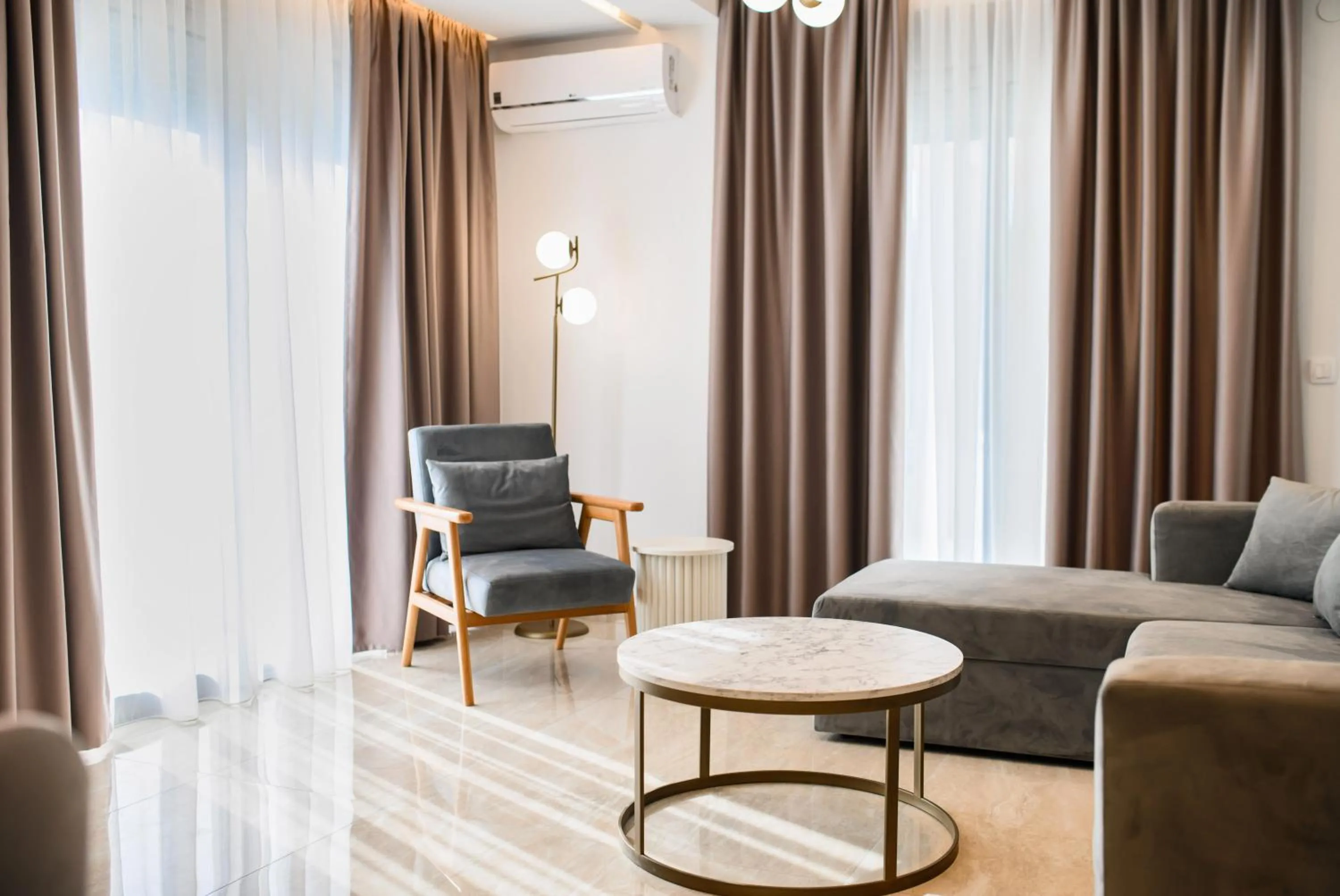 G Star Hotel