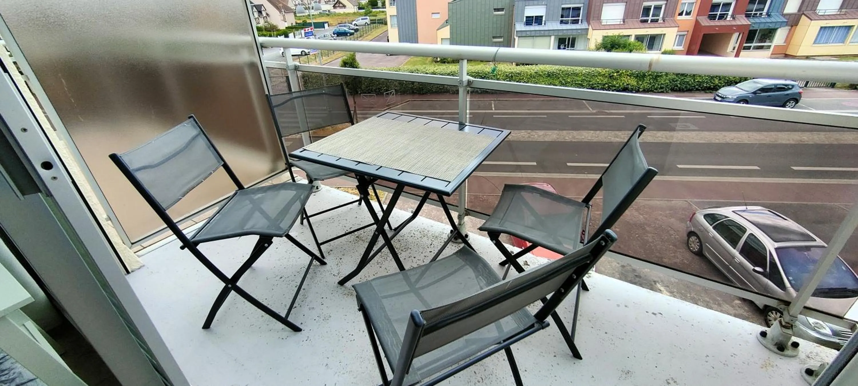Appartement au pied de la plage - Balcon - Parking
