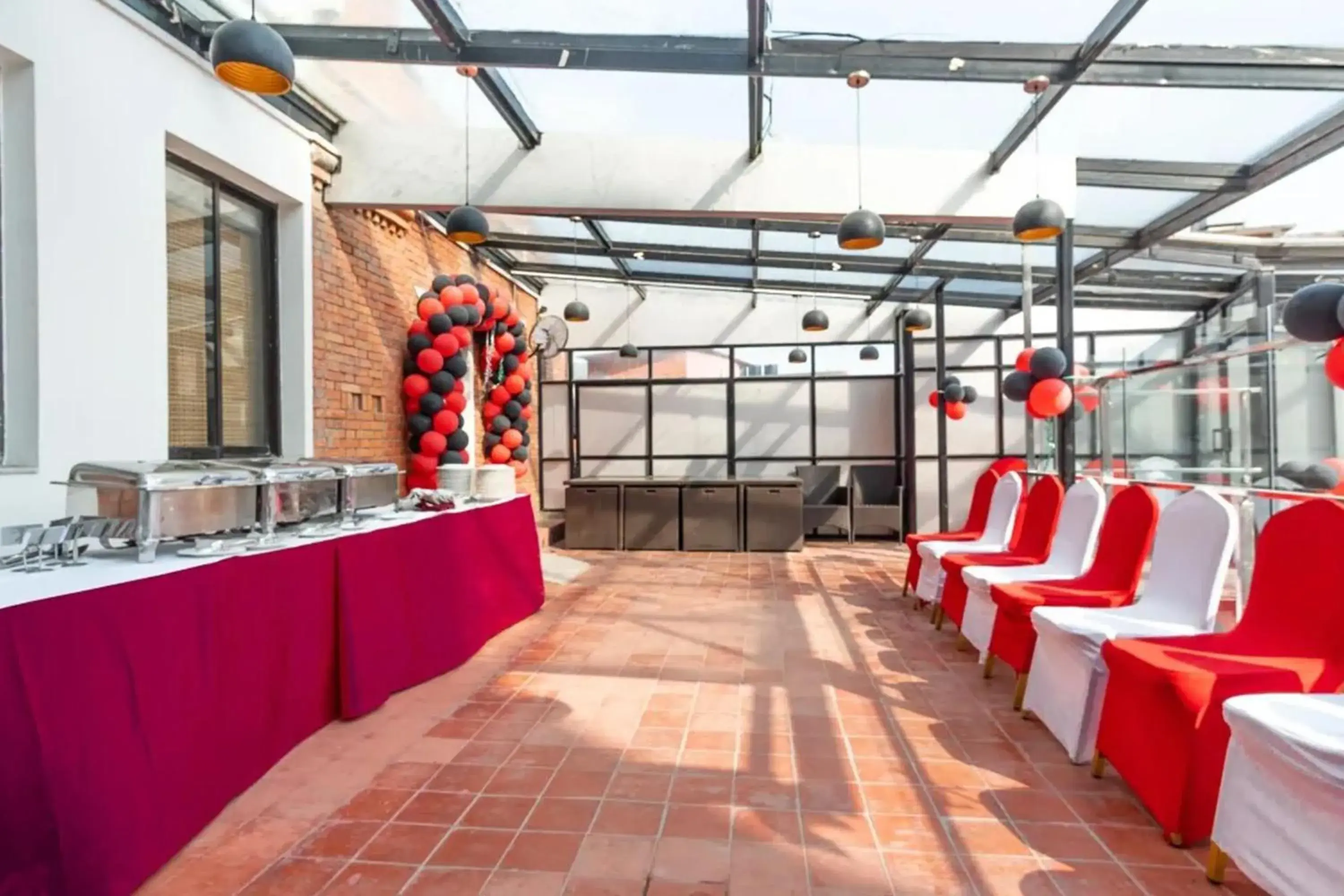 Restaurant/places to eat in Mahabir Palace Restaurant/places to eat in Mahabir Palace