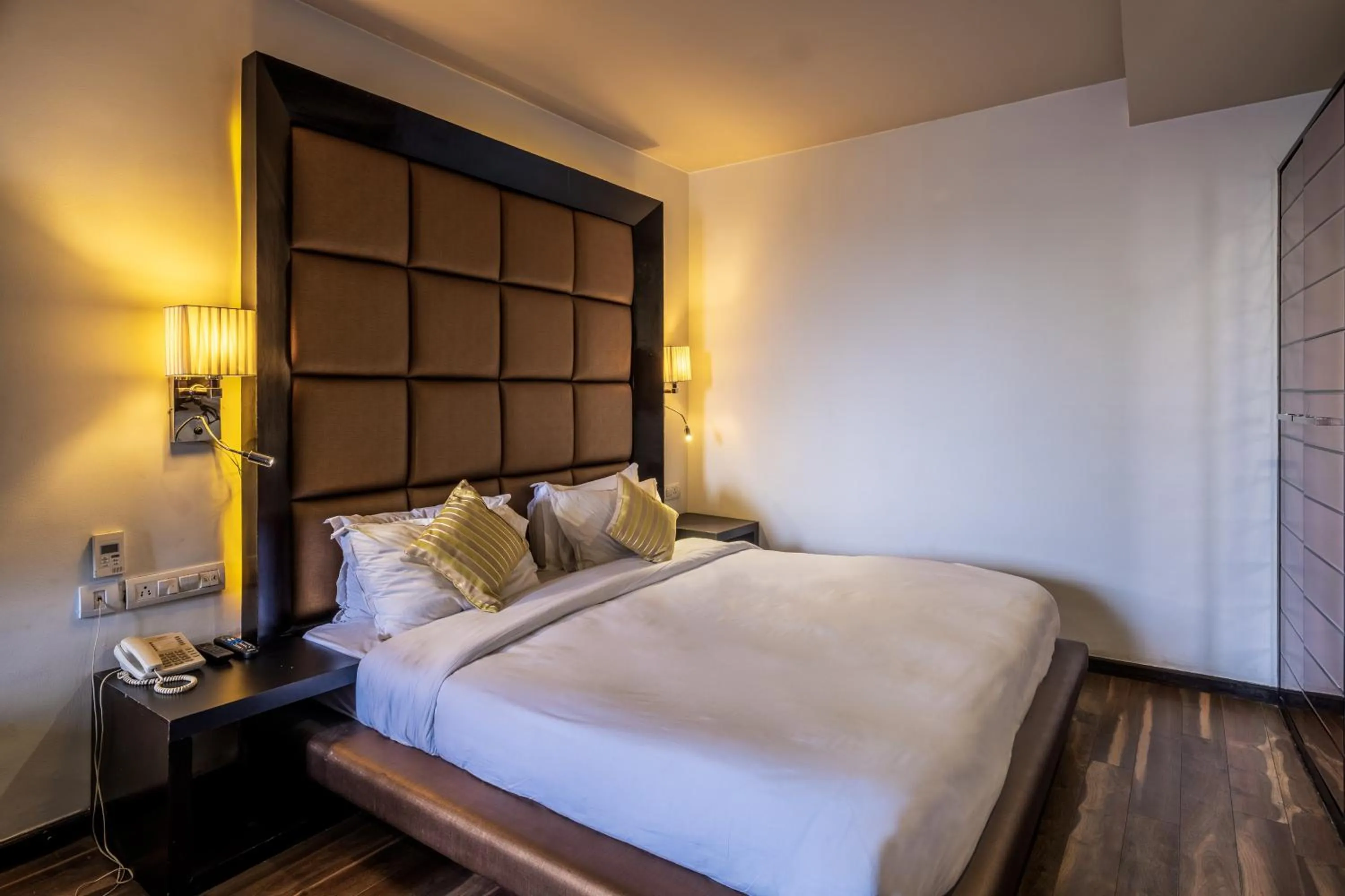 Bed in Mahabir Palace