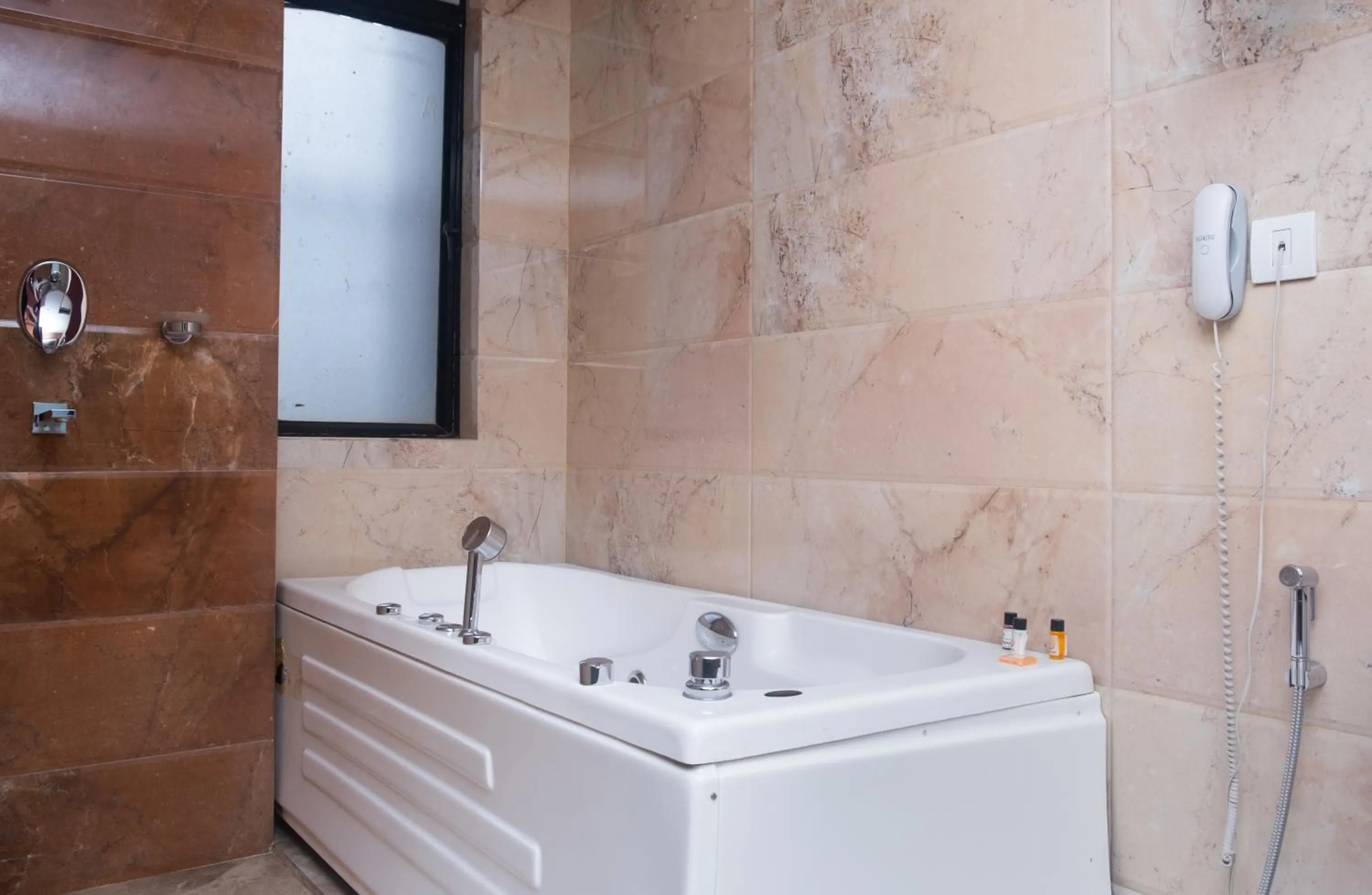 Hot Tub in Mahabir Palace