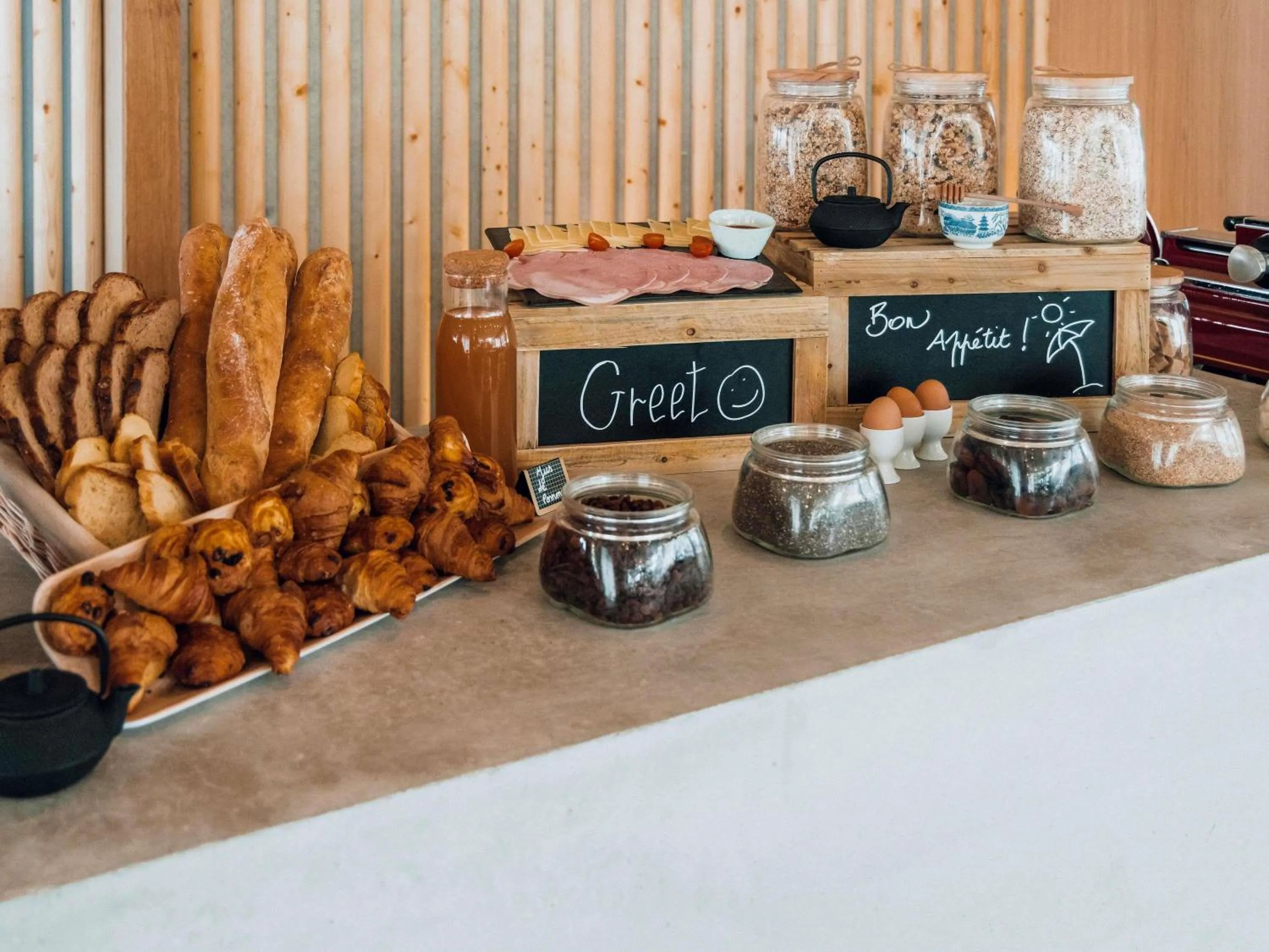 Property building in ibis Styles La Rochelle Centre Gare