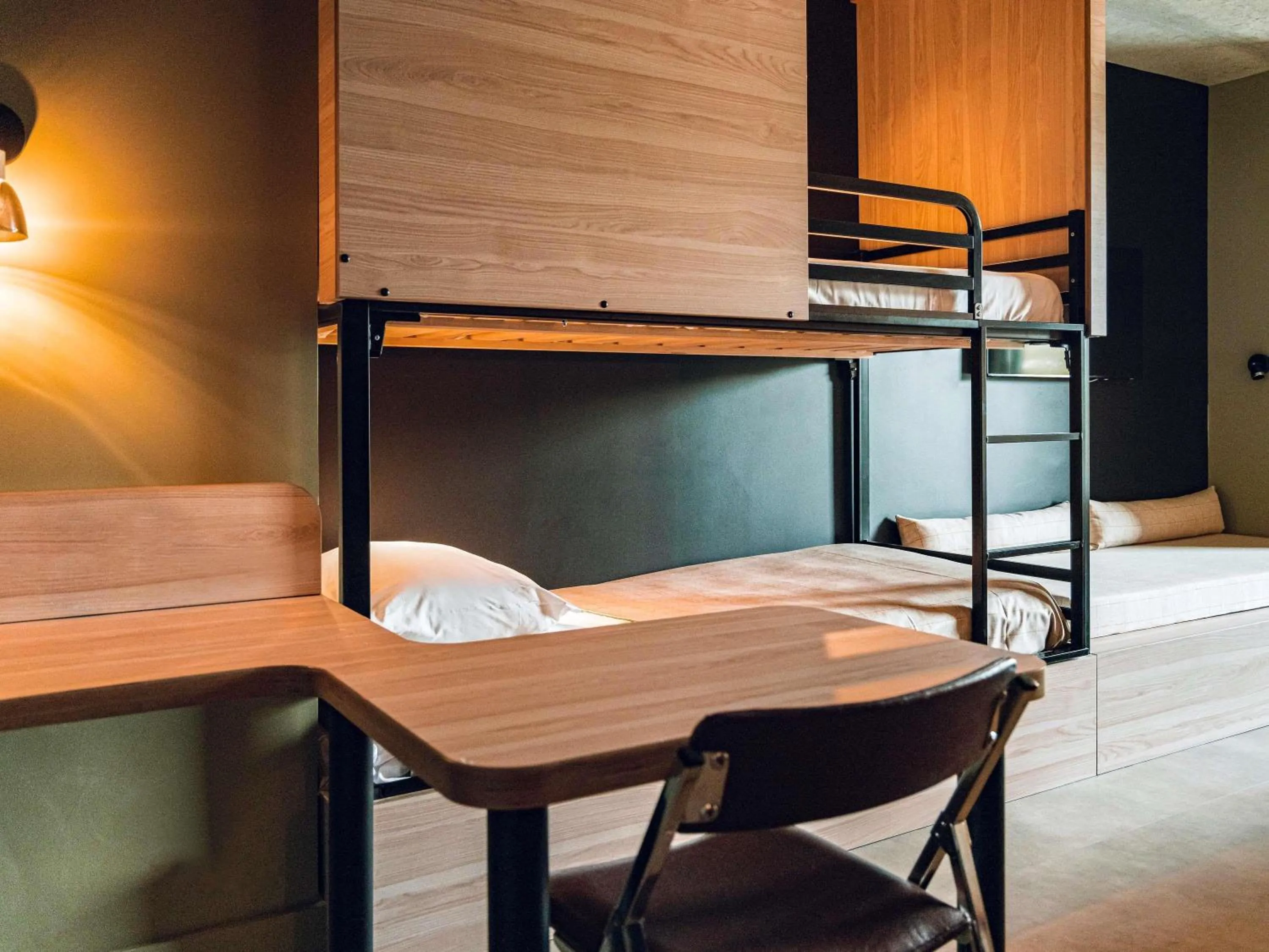 Bedroom, Bed in ibis Styles La Rochelle Centre Gare