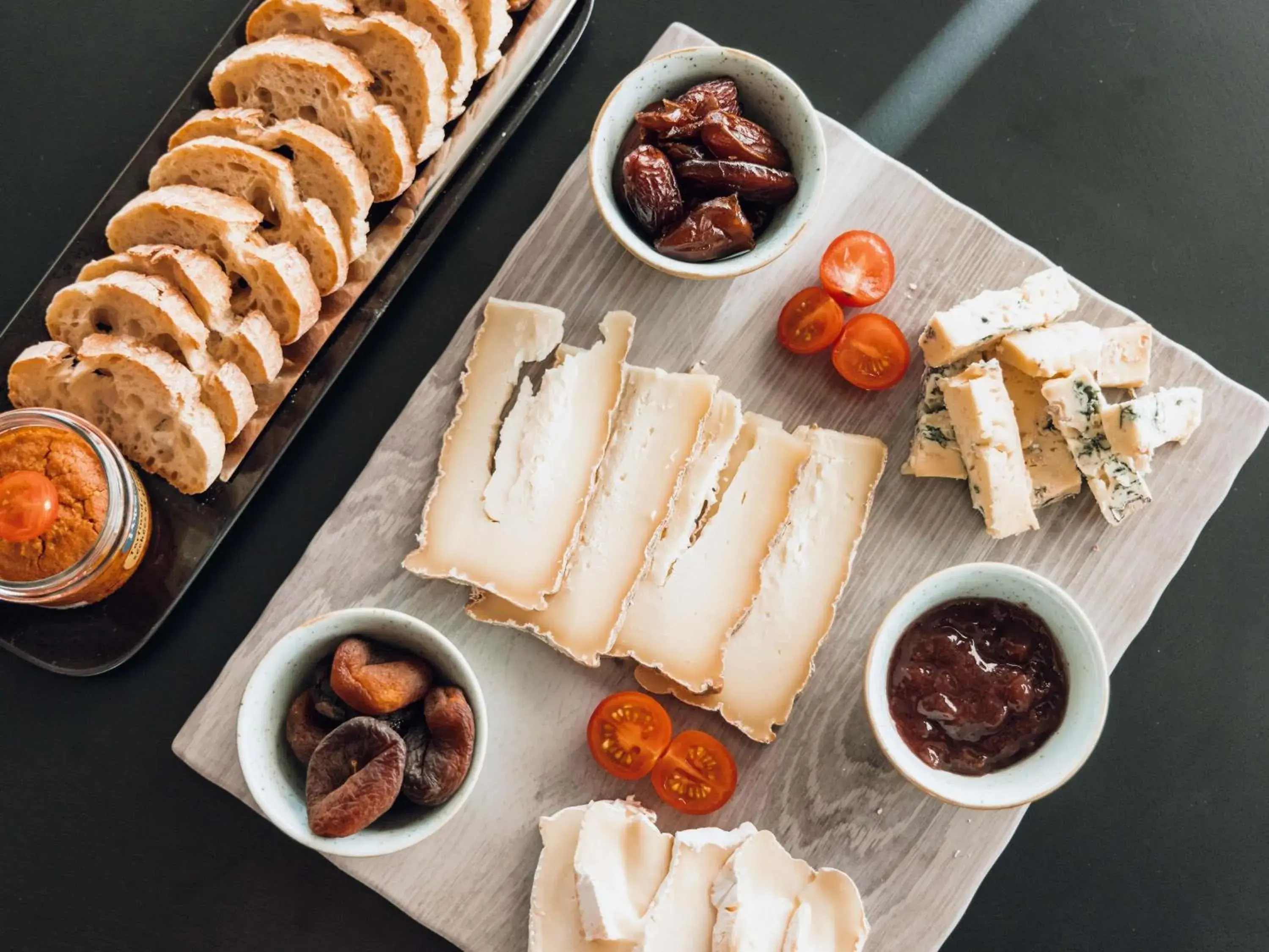 Lounge or bar in ibis Budget La Rochelle Centre gare Lounge or bar in ibis Budget La Rochelle Centre gare