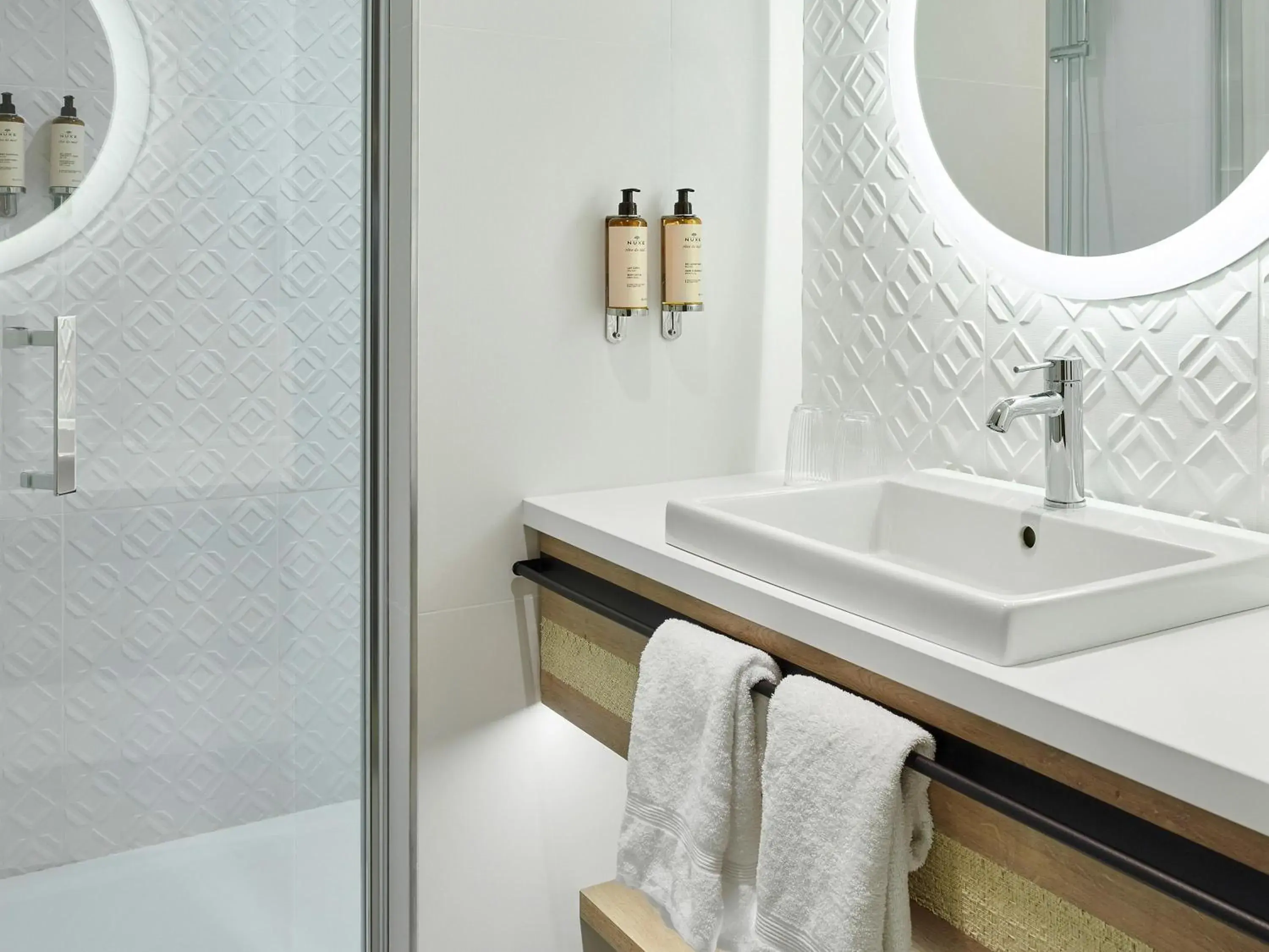 Bedroom in Mercure Hôtel Le Touquet Bedroom in Mercure Hôtel Le Touquet