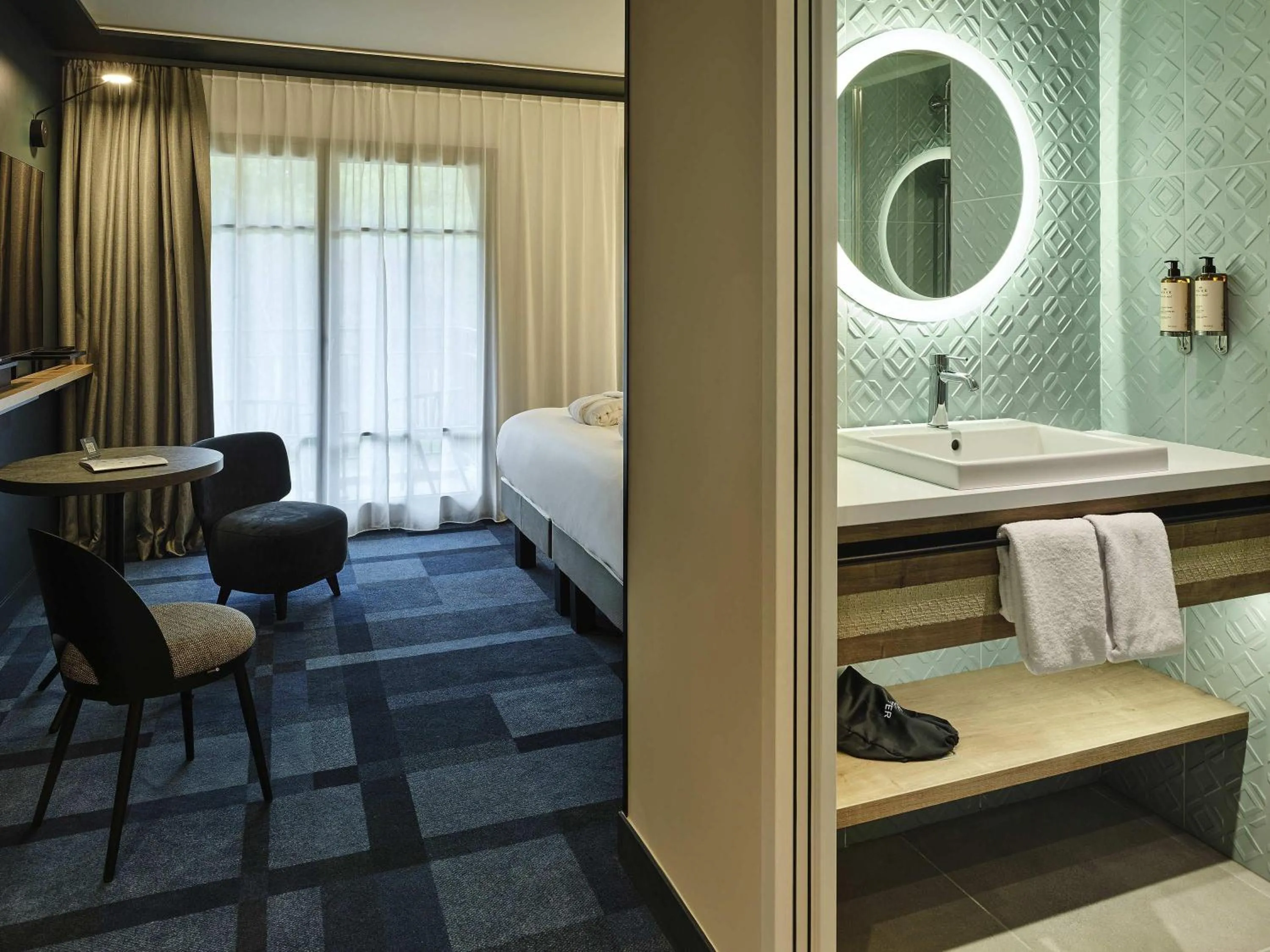 Bedroom, Bed in Mercure Hôtel Le Touquet