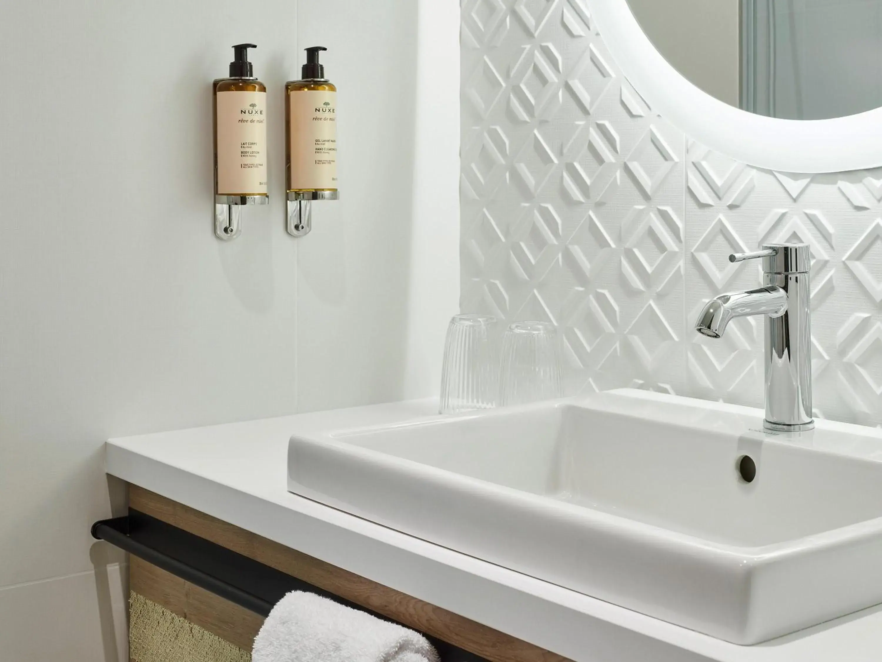 Bedroom in Mercure Hôtel Le Touquet Bedroom in Mercure Hôtel Le Touquet