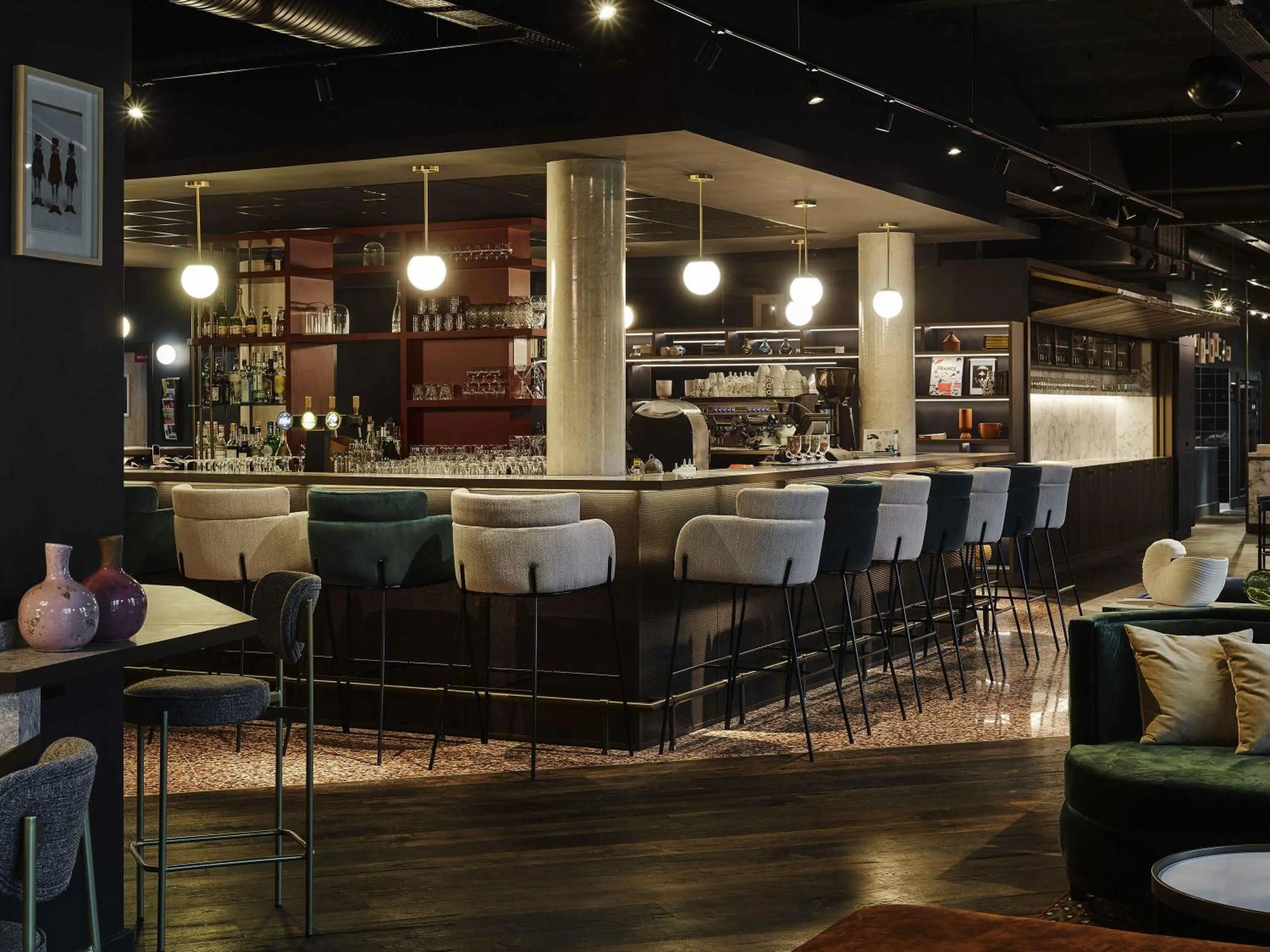 Lounge or bar in TRIBE Hôtel Le Touquet