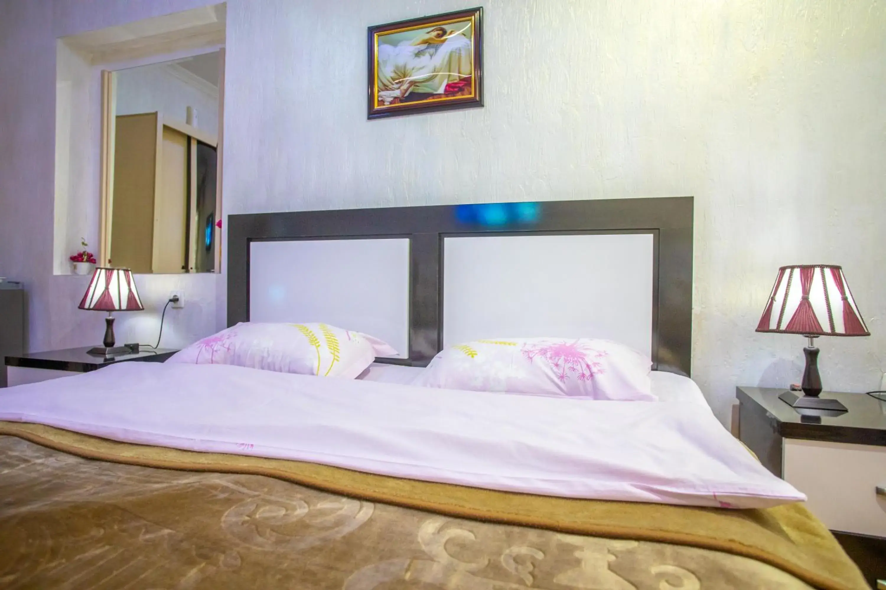 Deluxe Double Room in HOTEl MKUDRO Deluxe Double Room in HOTEl MKUDRO