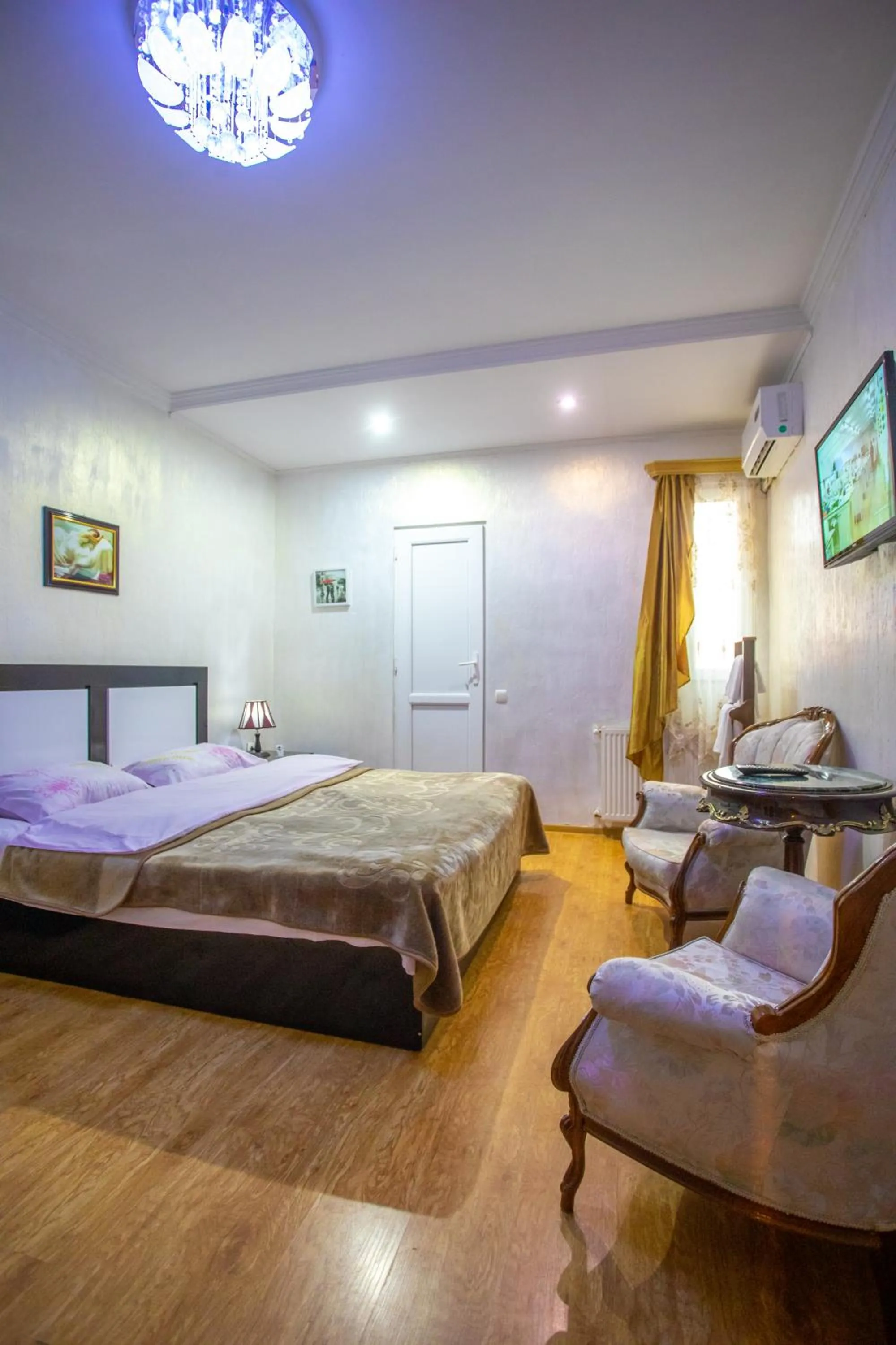 Bed in HOTEl MKUDRO