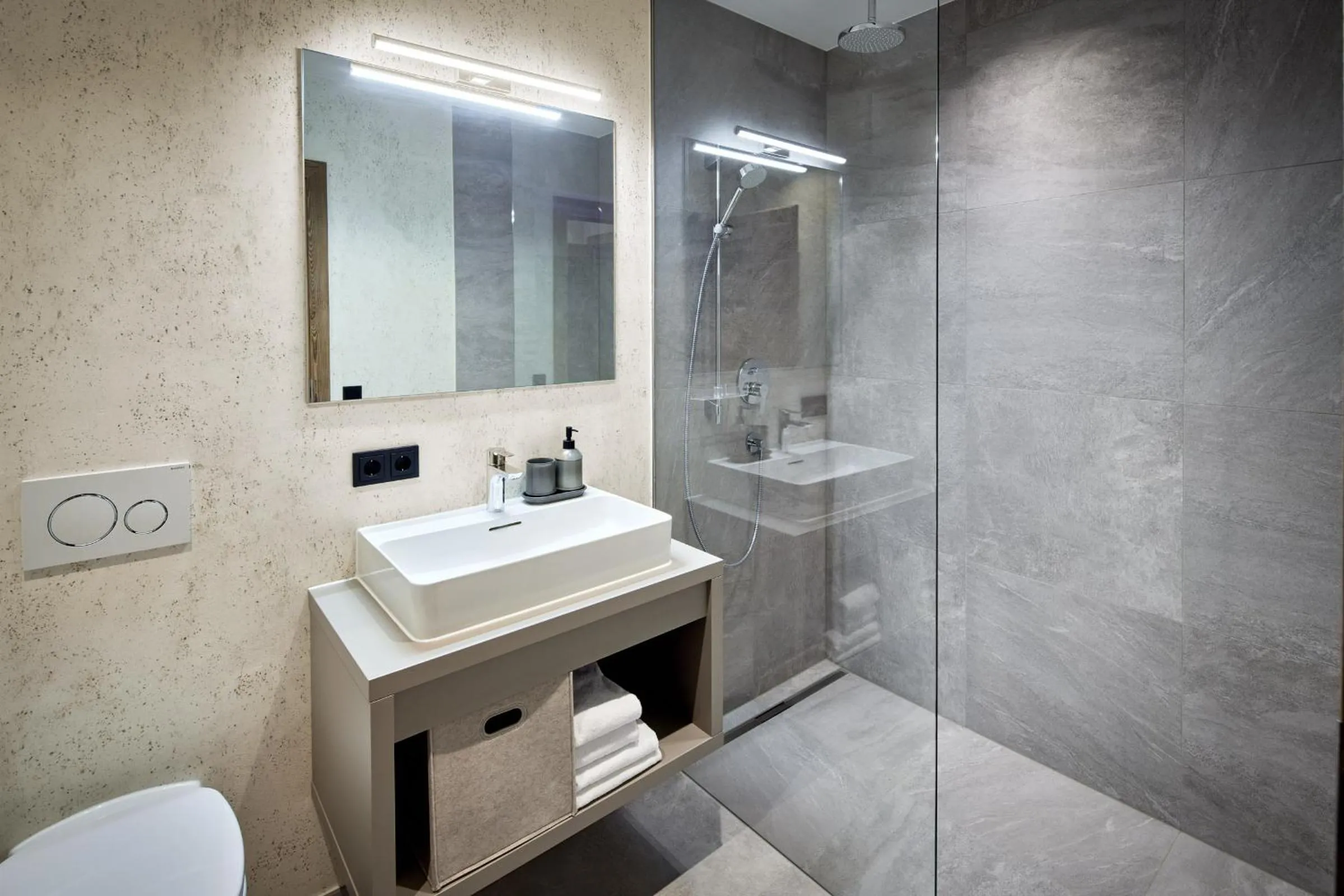 Shower in Alpin Residenzen Buchensteinwand St. Ulrich by Alpina-Holiday
