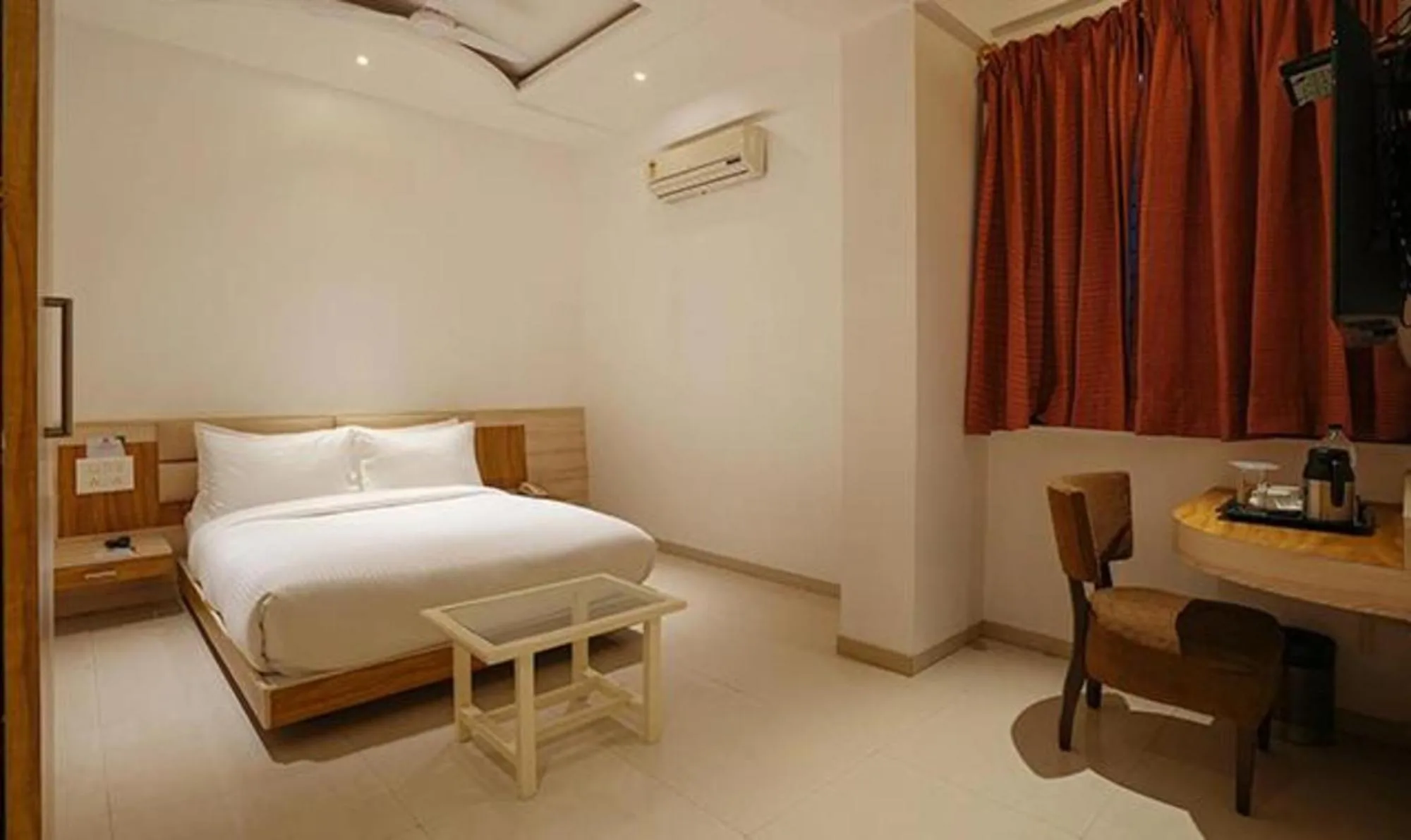 Bed in FabHotel Prime Rester Select - in chakan