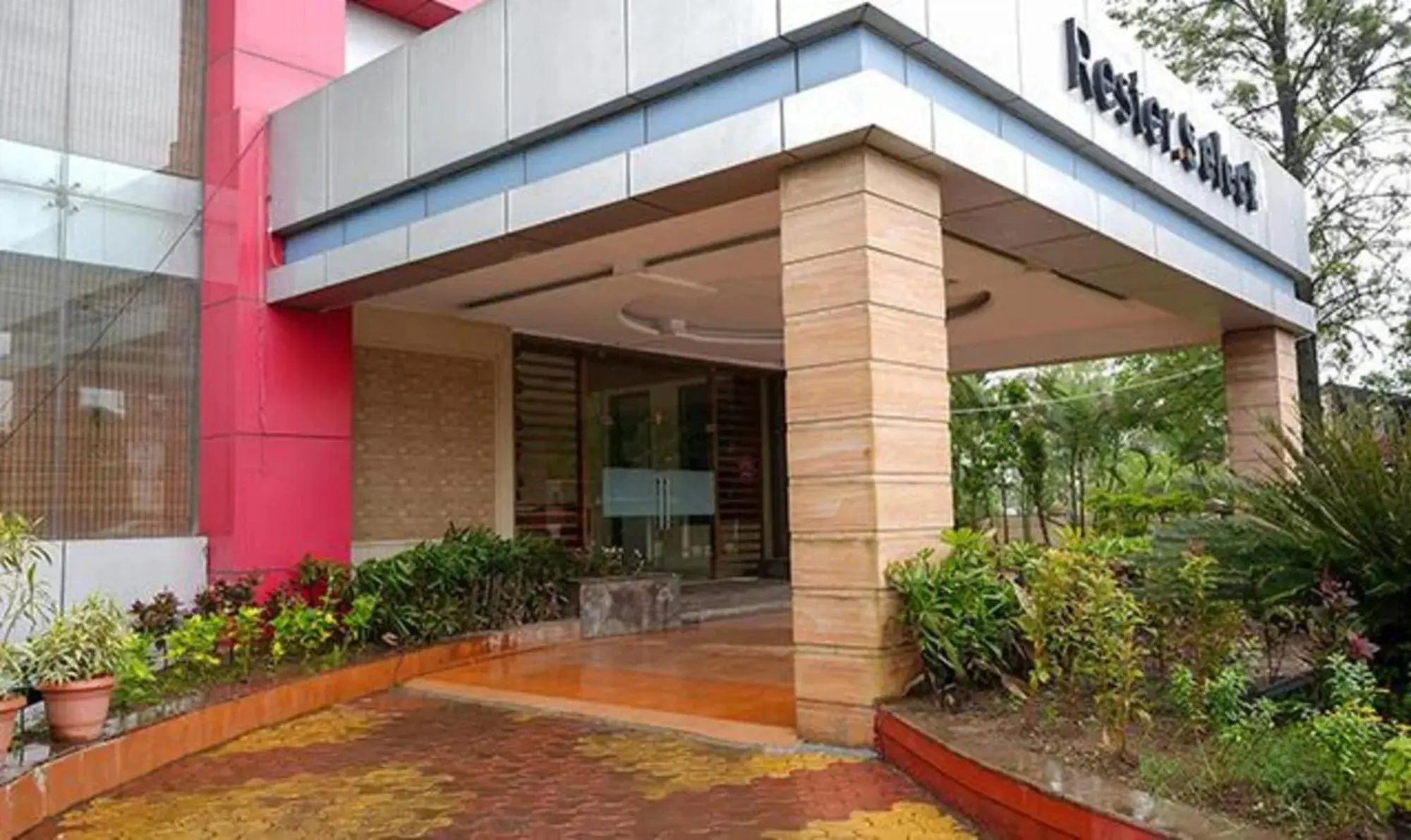 Property building in FabHotel Prime Rester Select - in chakan Property building in FabHotel Prime Rester Select - in chakan