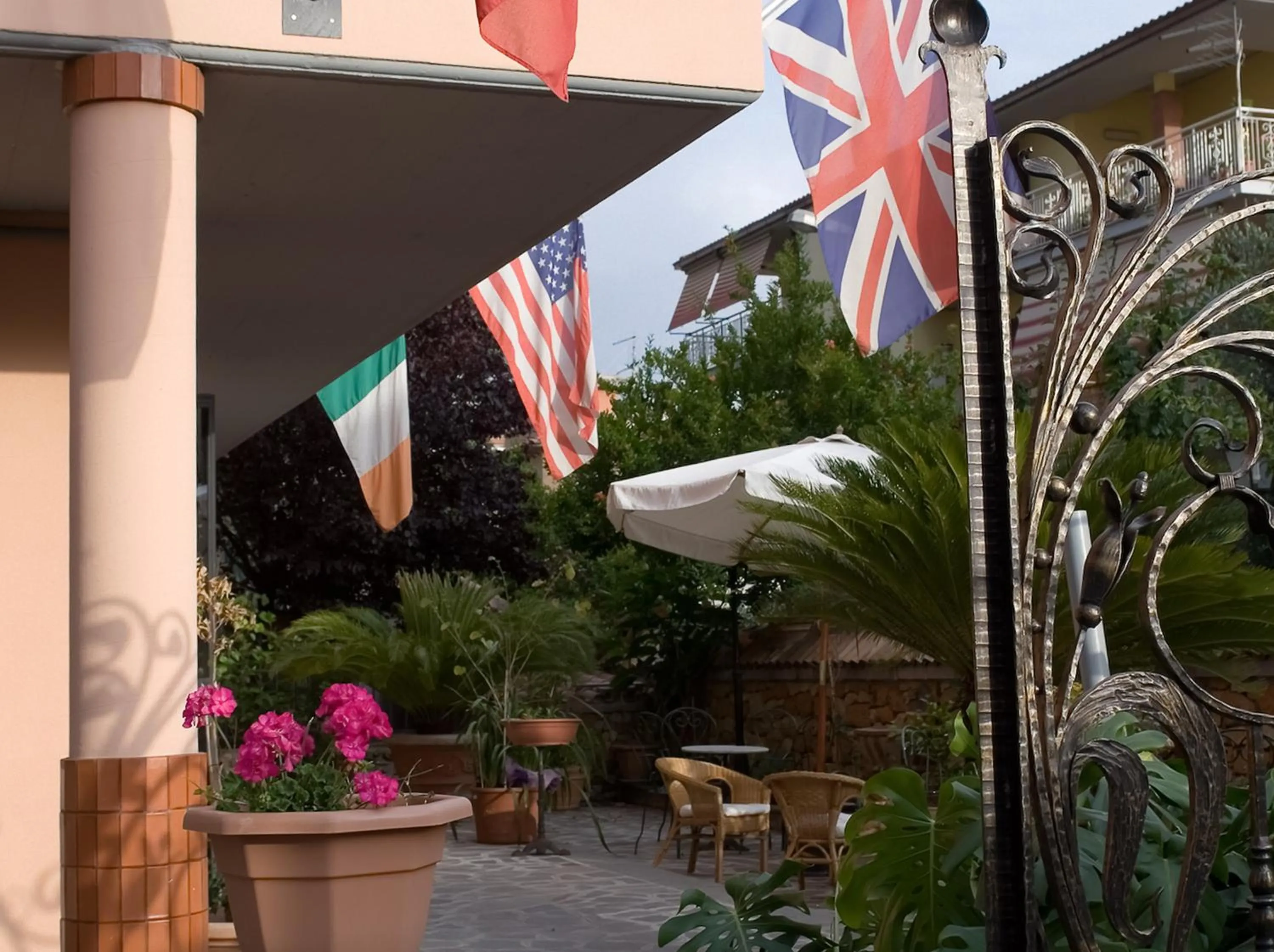 Patio in Hotel Louis II