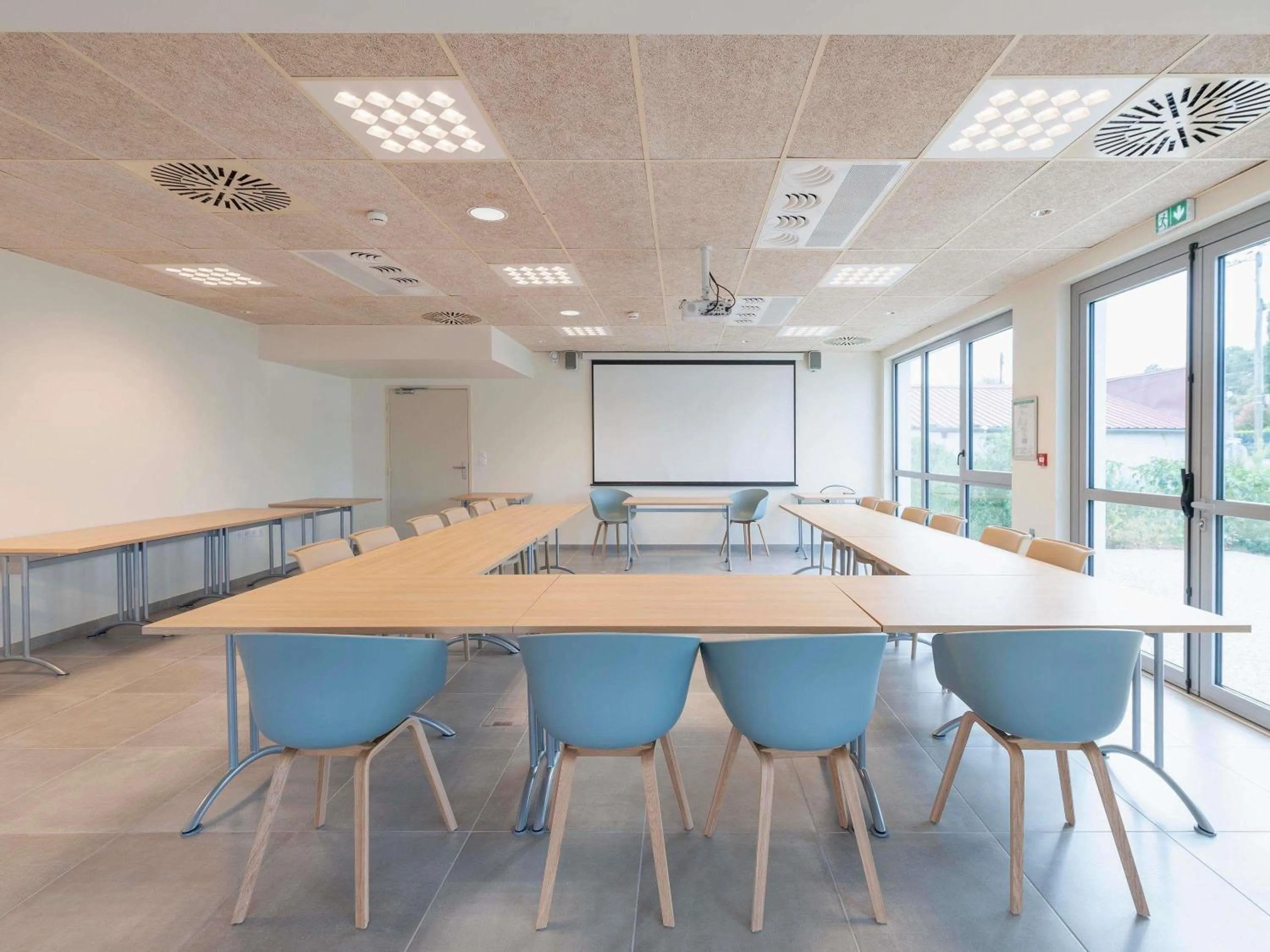 Meeting/conference room in Hotel ibis Mont De Marsan