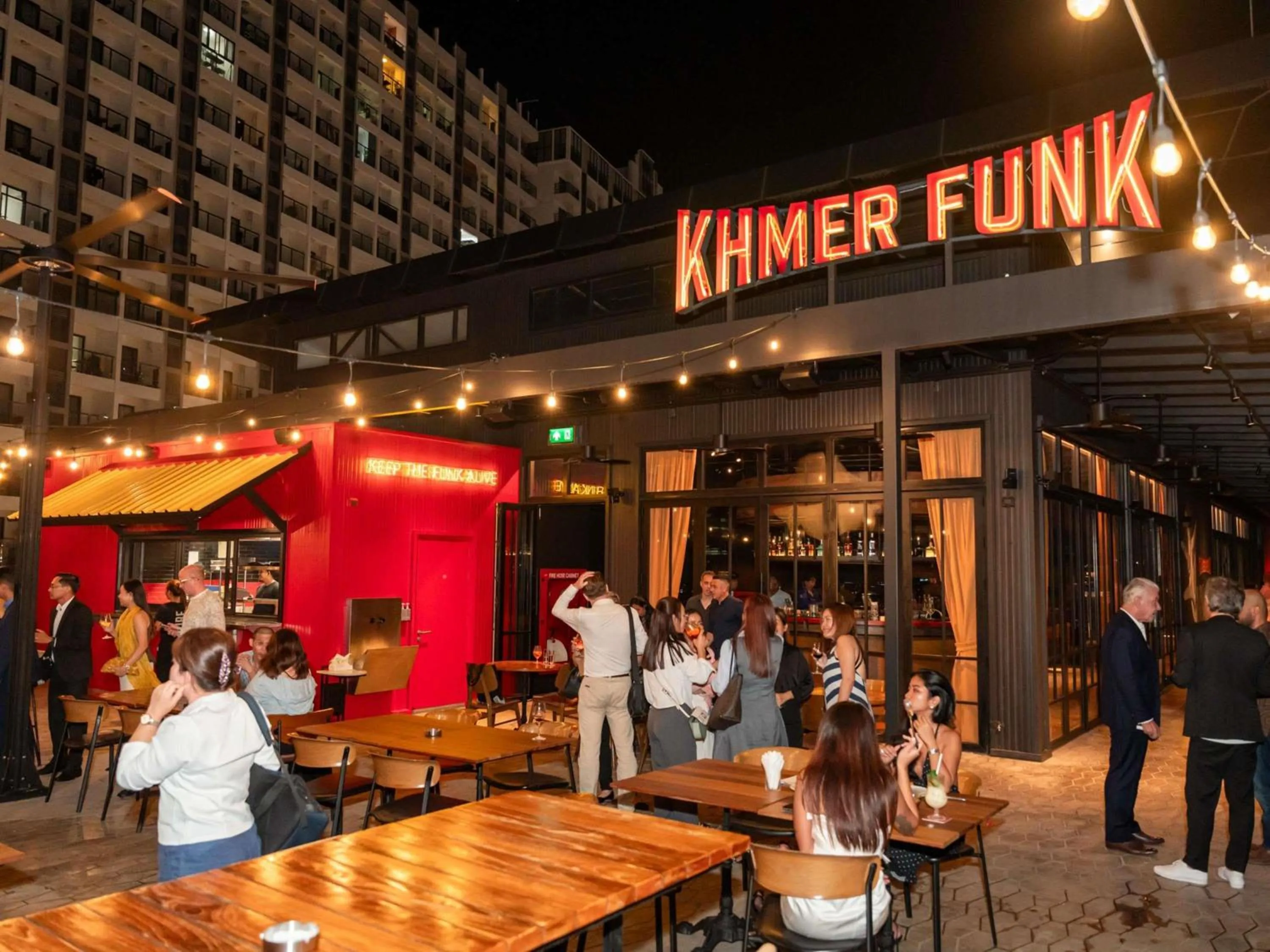 Lounge or bar in TRIBE Phnom Penh Post Office