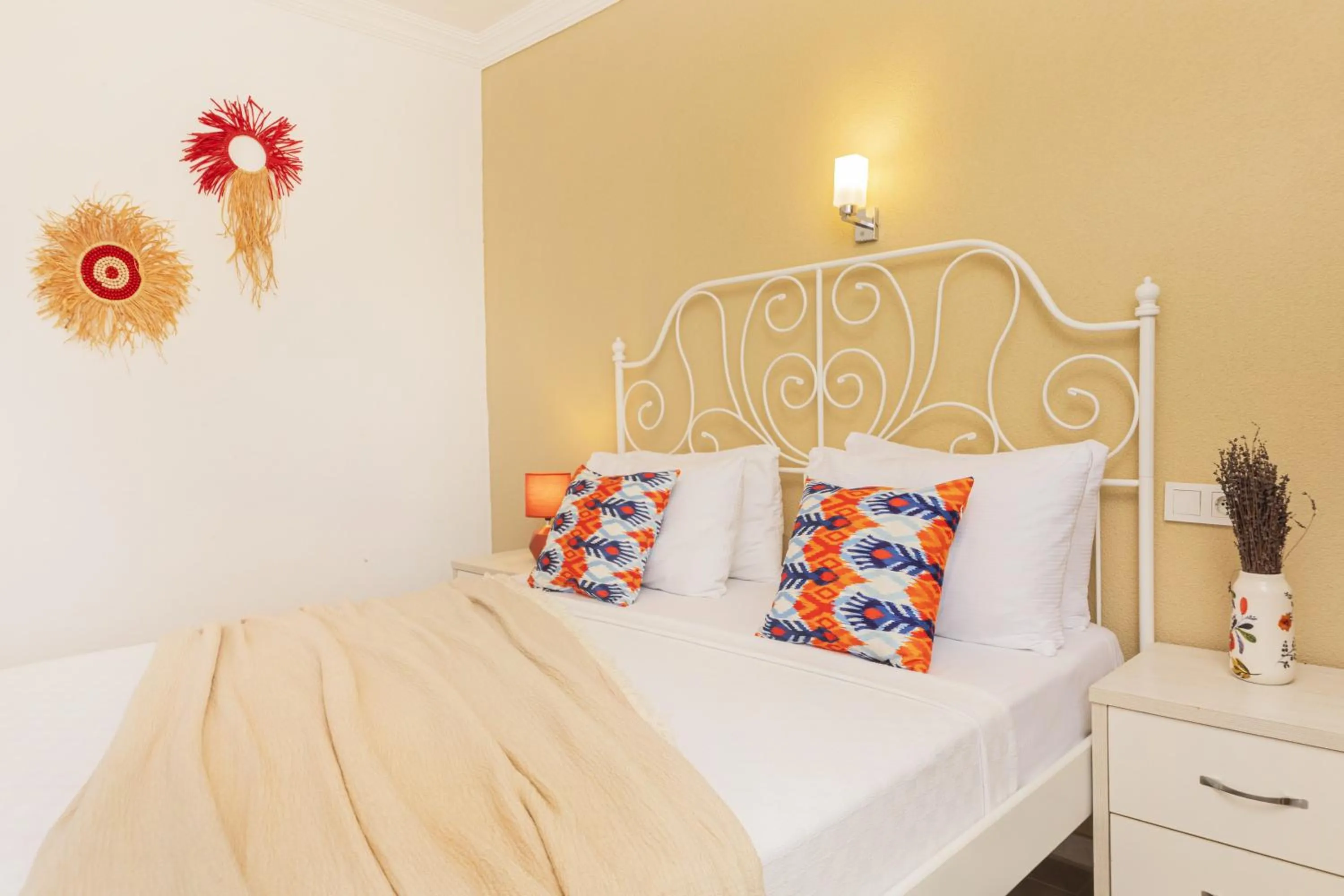 Bed in KİRAZ BEACH OTEL