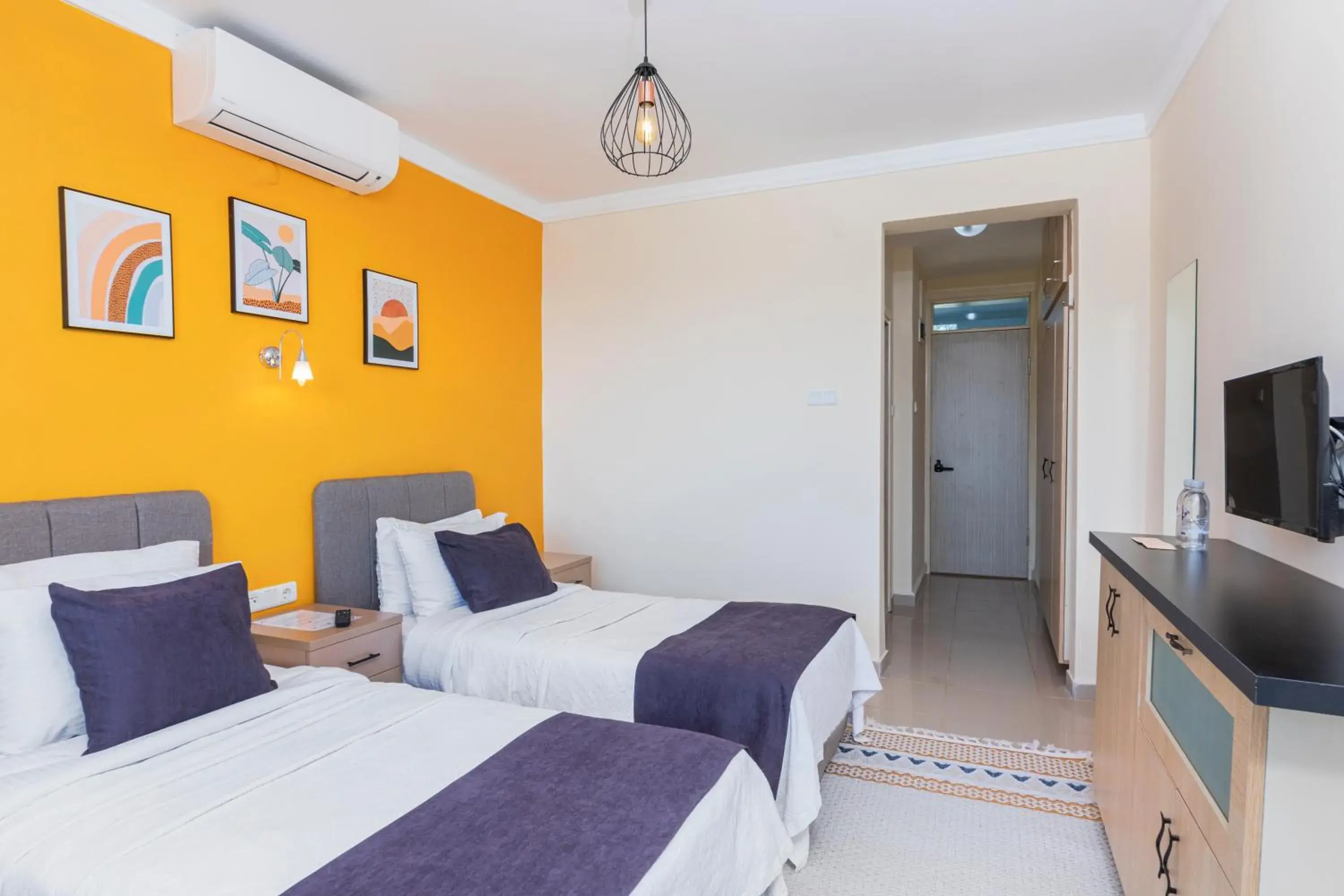 Double or Twin Room with Side Sea View in KİRAZ BEACH OTEL Double or Twin Room with Side Sea View in KİRAZ BEACH OTEL