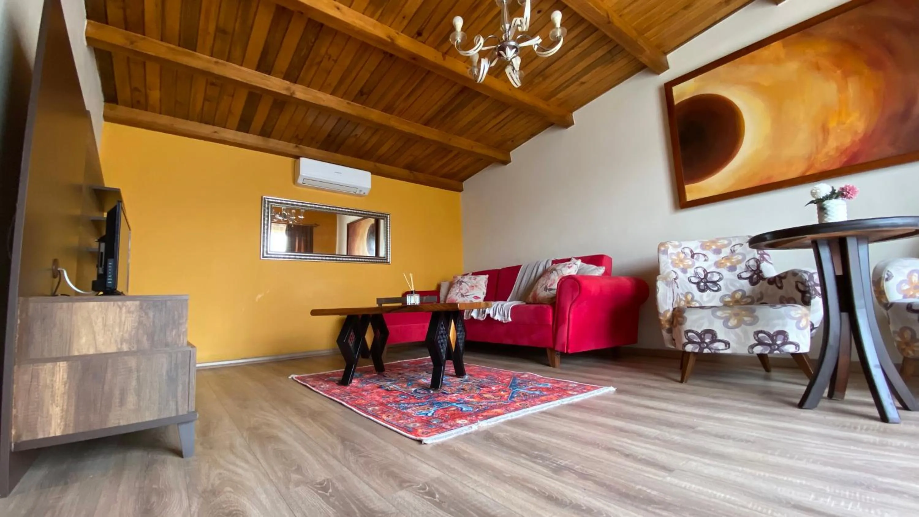 Living room in KİRAZ BEACH OTEL