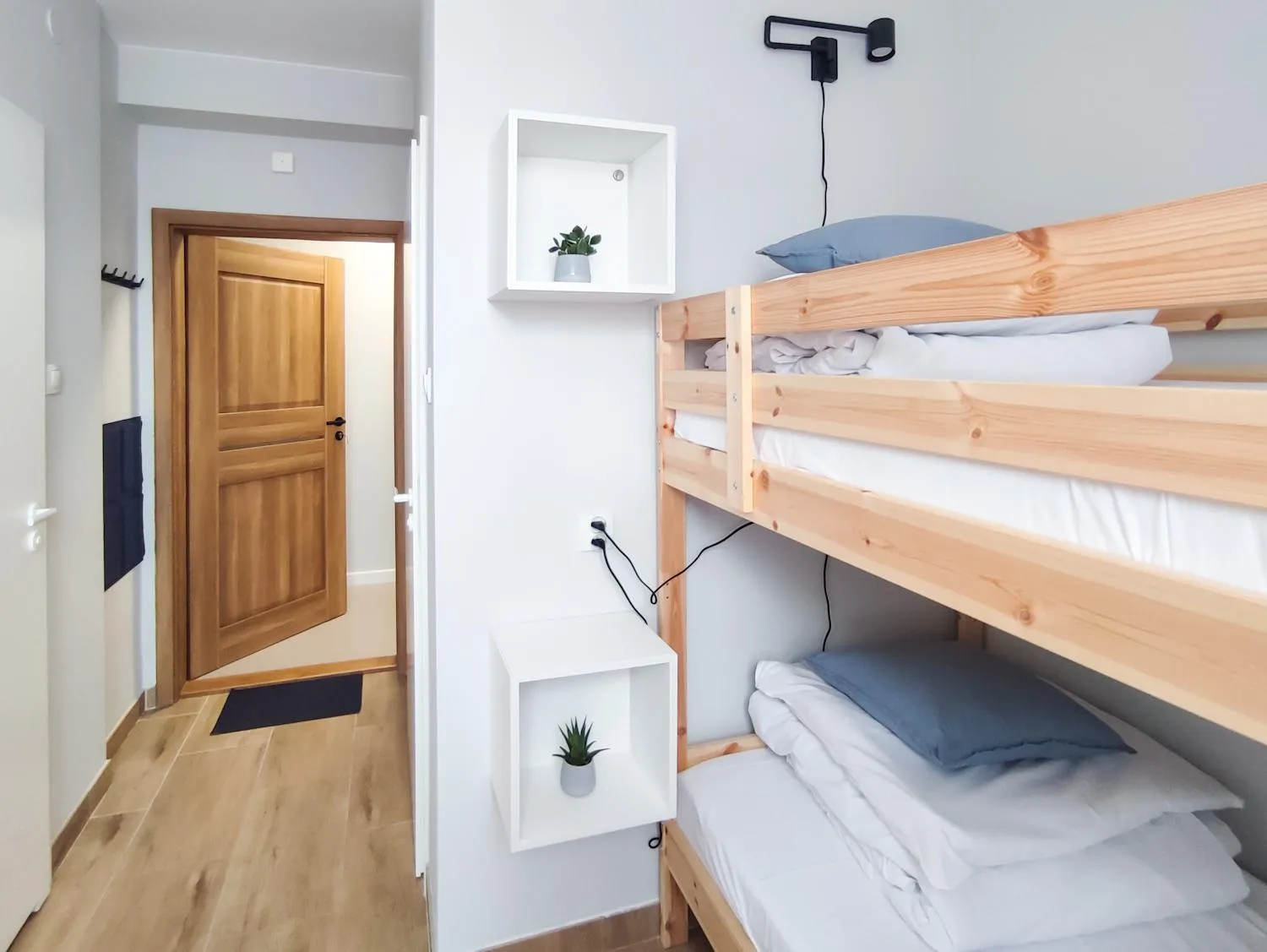 Photo of the whole room, Bed in Apart Hostel S8