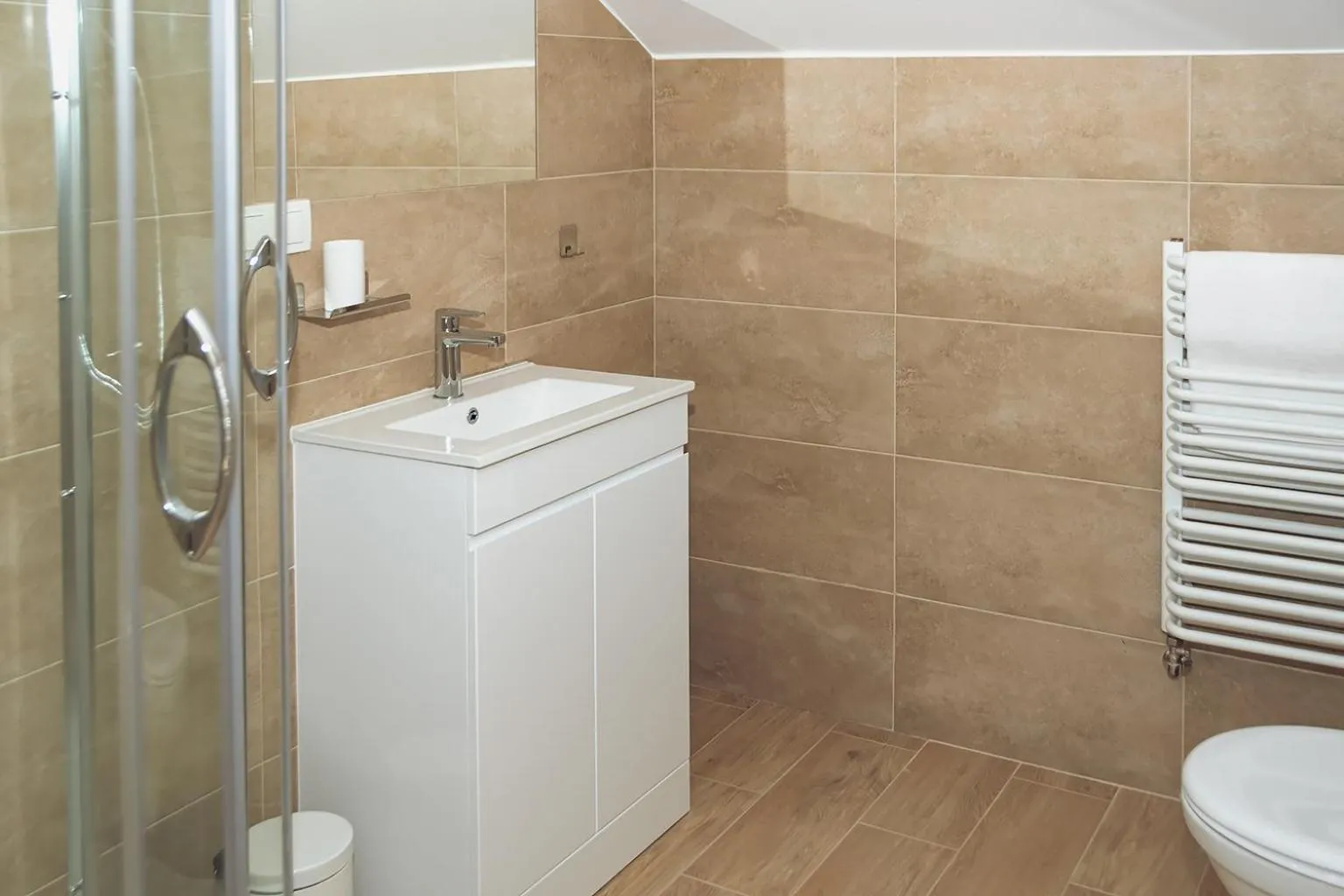 Shower in Apart Hostel S8