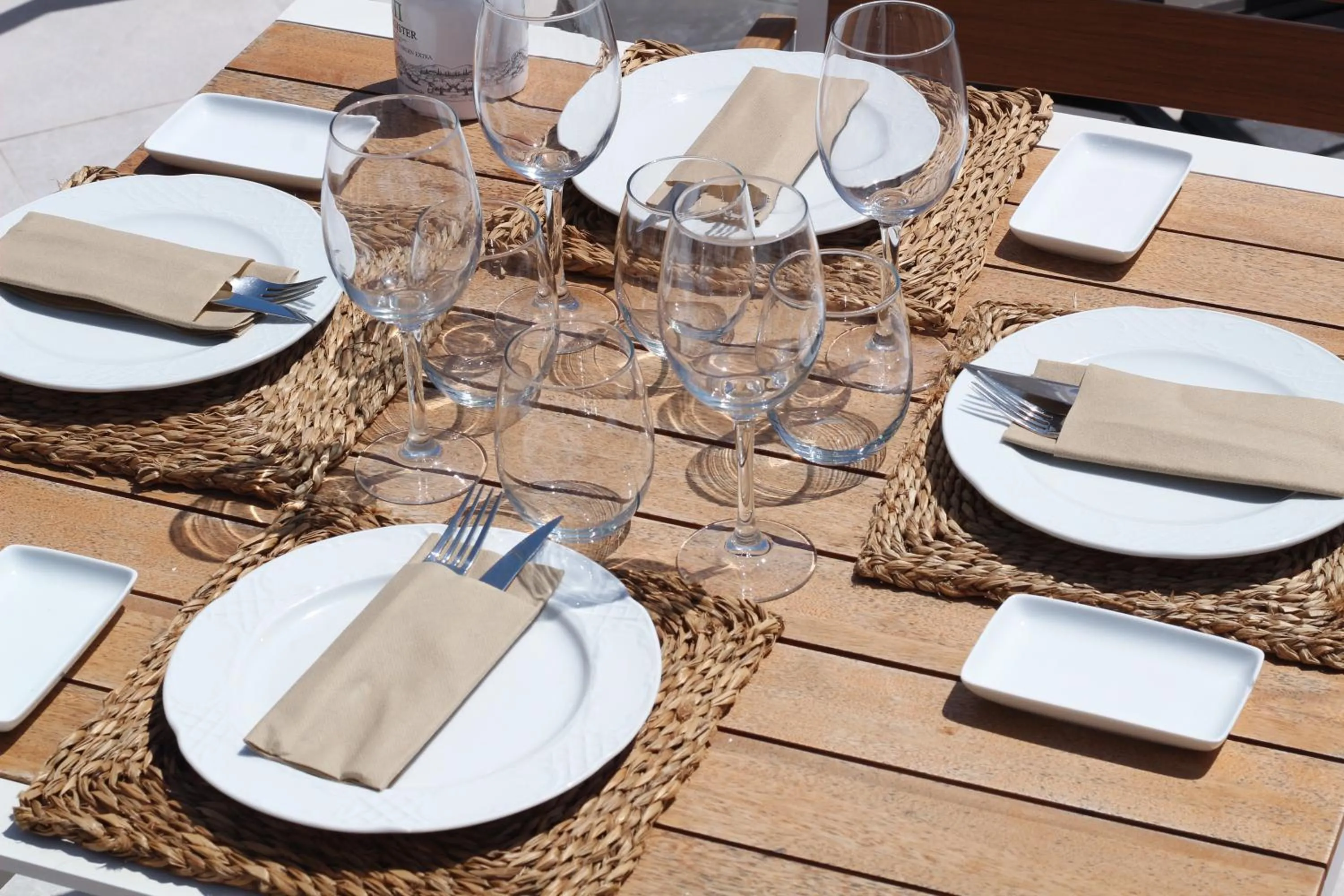 Food and drinks in Osprey Menorca Hotel